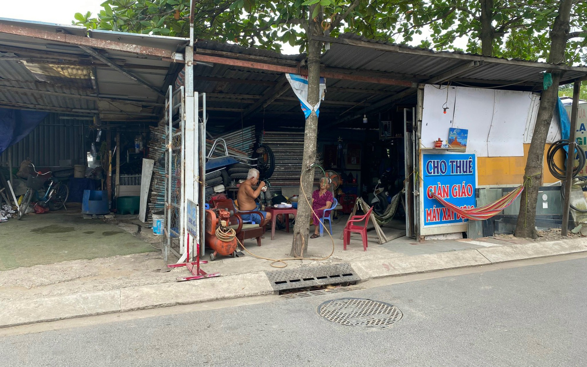 Bắt kẻ trộm hai cây vàng của đôi vợ chồng già ở Thủ Đức