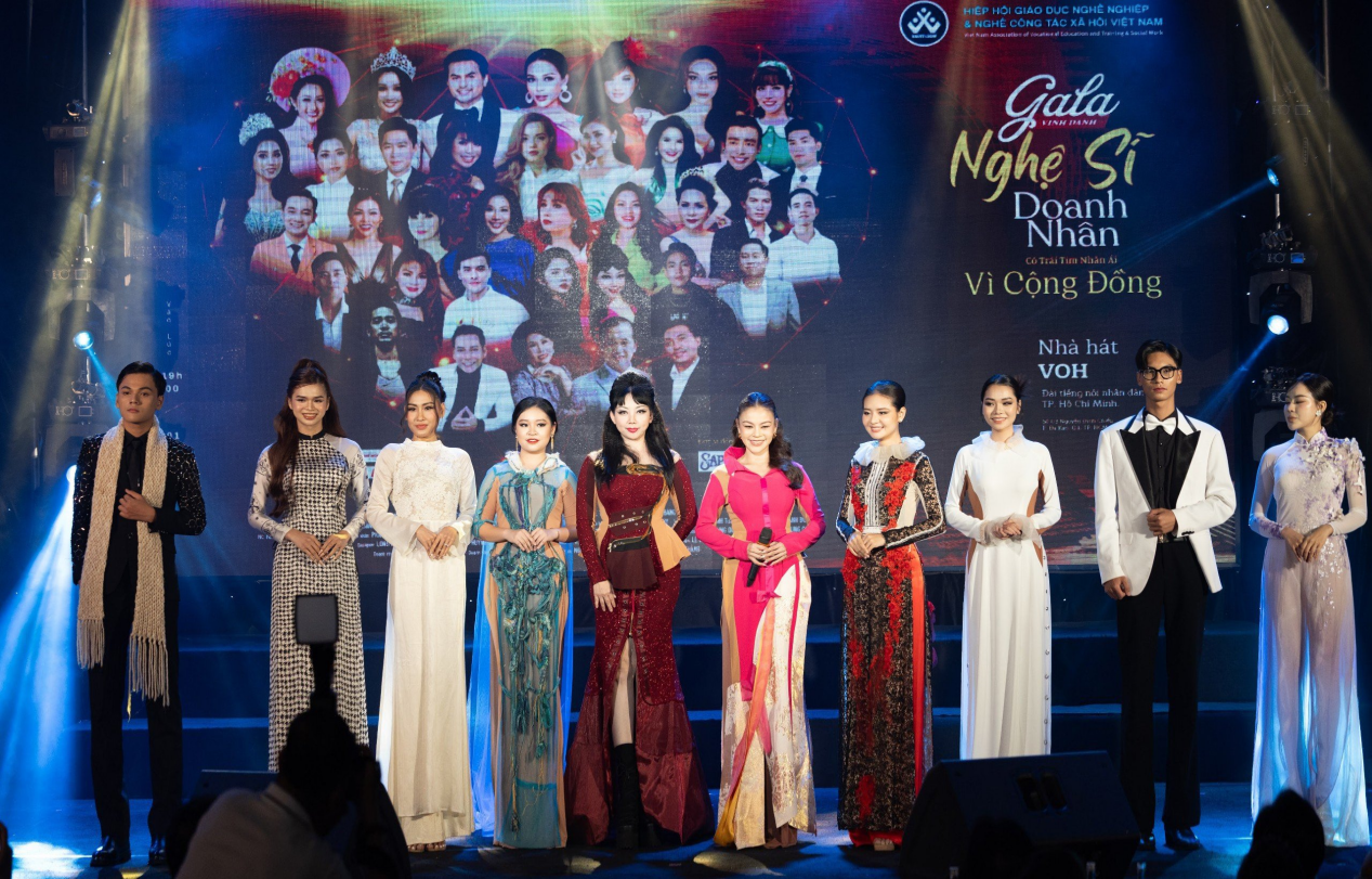 NTK quốc tế Quỳnh Paris: "Cho đi v&agrave; nhận lại" khi được vinh danh nghệ sĩ v&igrave; cộng đồng 2023- Ảnh 3.