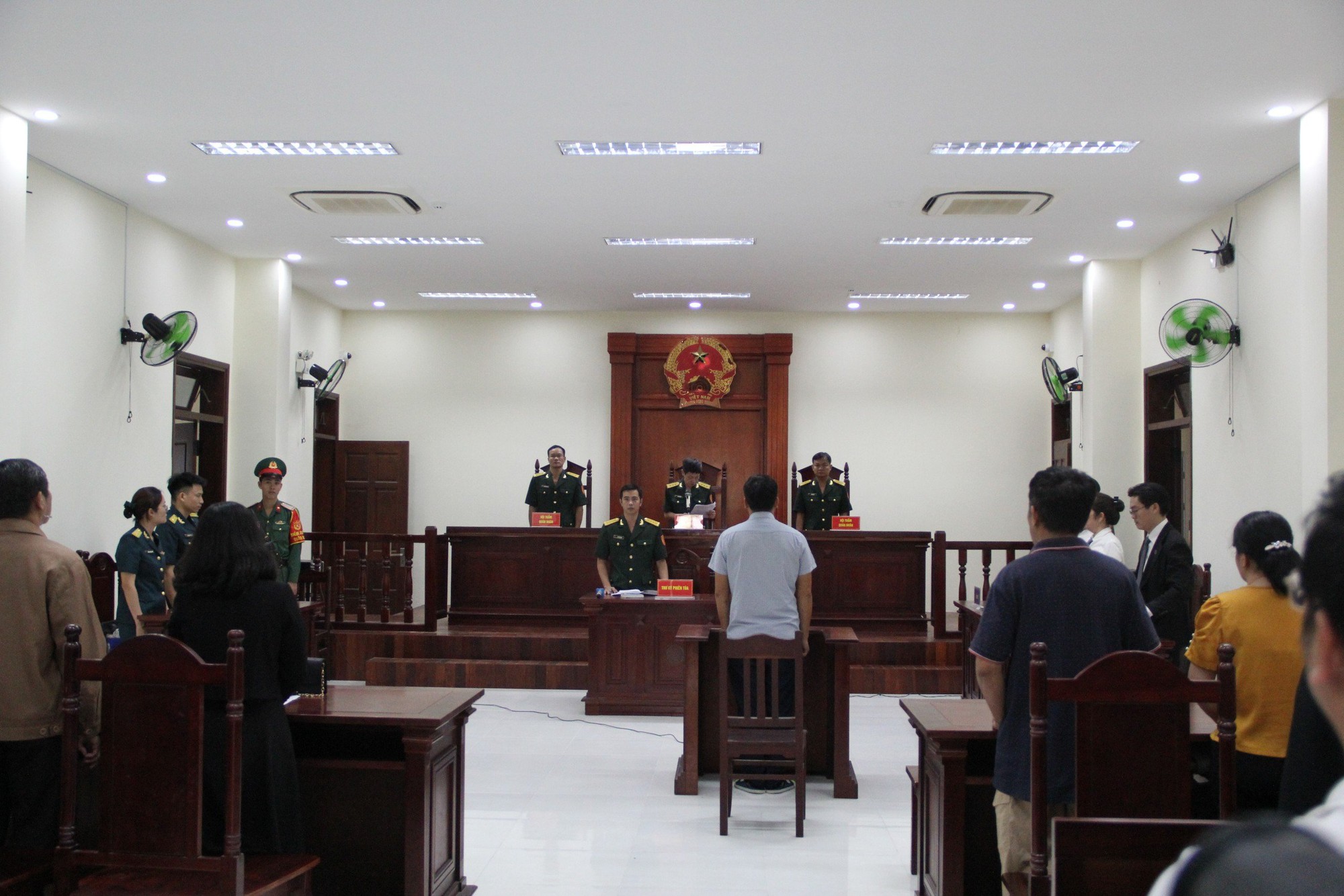 Tuy&ecirc;n &aacute;n t&ugrave; với cựu thiếu t&aacute; t&ocirc;ng chết nữ sinh ở Ninh Thuận- Ảnh 1.