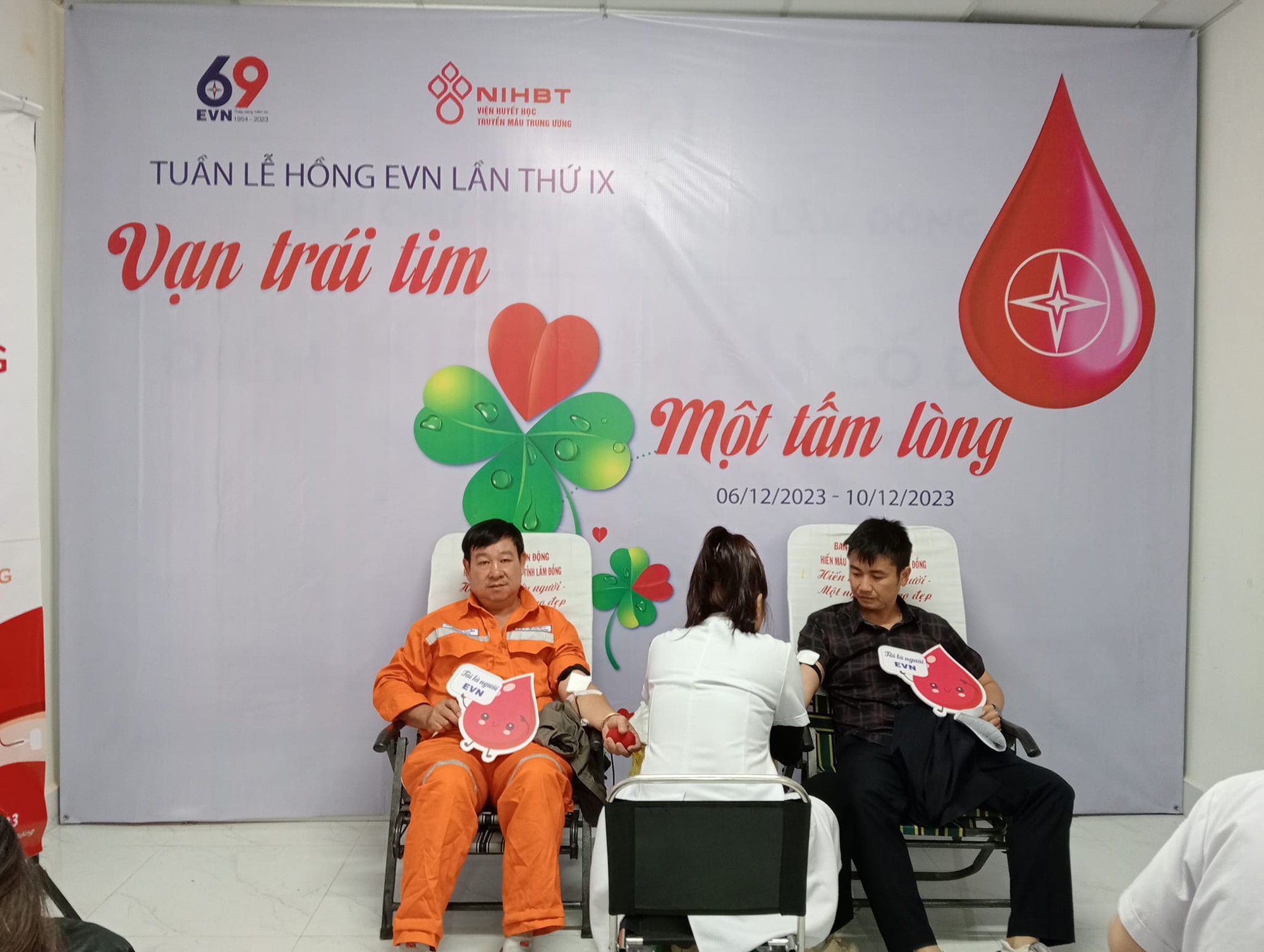 EVNSPC tổ chức hiến m&aacute;u t&igrave;nh nguyện Tuần lễ hồng EVN lần thứ IX- Ảnh 1.