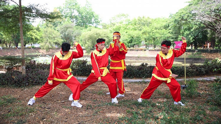 "H&agrave;nh tr&igrave;nh rực rỡ" v&agrave;o bầu chọn- Ảnh 2.