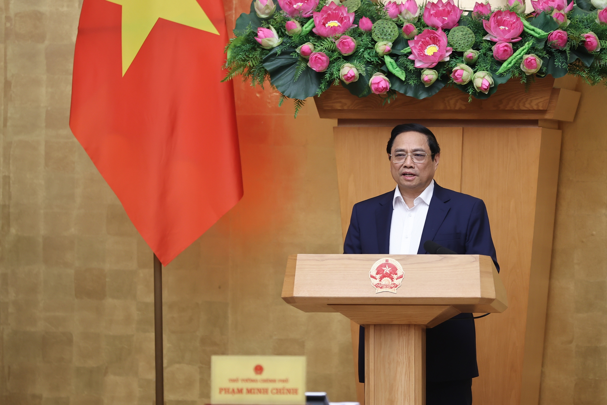Thủ tướng Phạm Minh Ch&iacute;nh ph&aacute;t biểu khai mạc phi&ecirc;n họp Ch&iacute;nh phủ thường kỳ