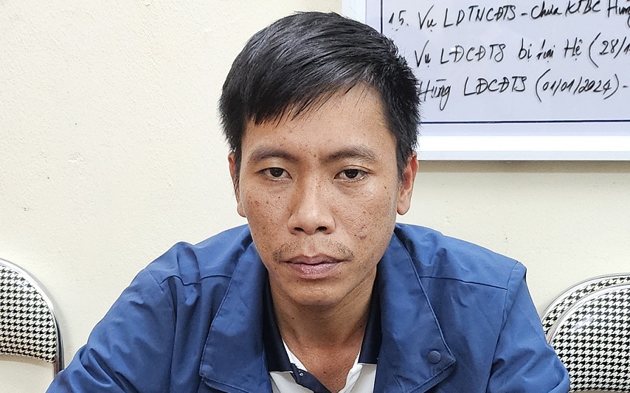 Một phụ nữ bị lái xe kiêm bảo vệ của qũy tín dụng lừa đảo 8,7 tỉ đồng