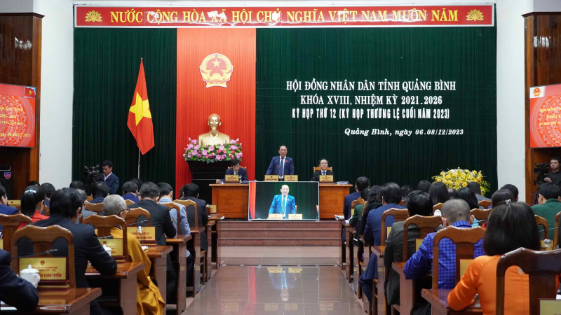 C&ocirc;ng bố kết quả lấy phiếu t&iacute;n nhiệm đối với 30 chức danh chủ chốt ở Quảng B&igrave;nh- Ảnh 1.