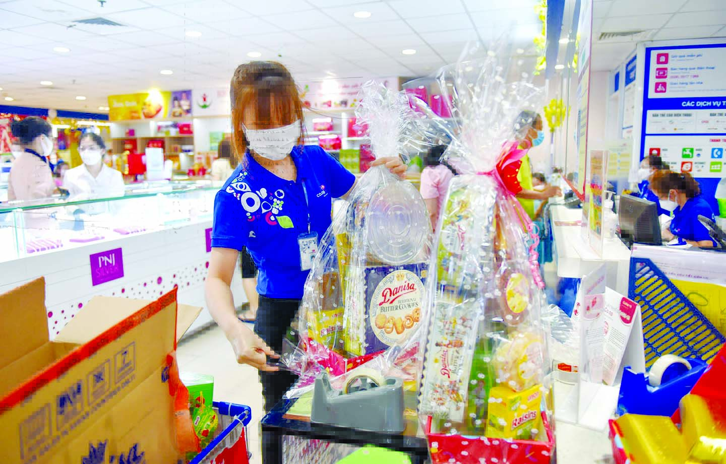 Saigon Co.op tuyển nh&acirc;n vi&ecirc;n thời vụ để phục vụ m&ugrave;a mua sắm cuối năm