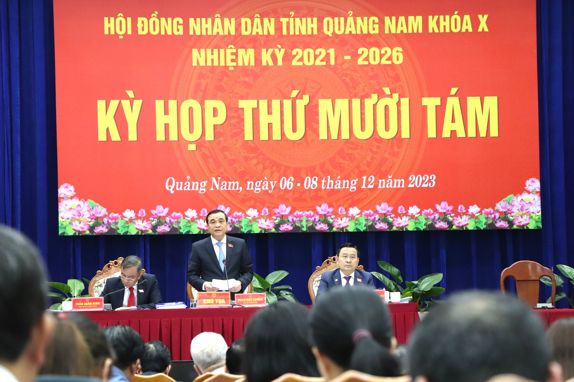 Đại biểu HĐND Quảng Nam: C&aacute;n bộ sợ sai, kh&ocirc;ng d&aacute;m l&agrave;m g&acirc;y bức x&uacute;c- Ảnh 1.