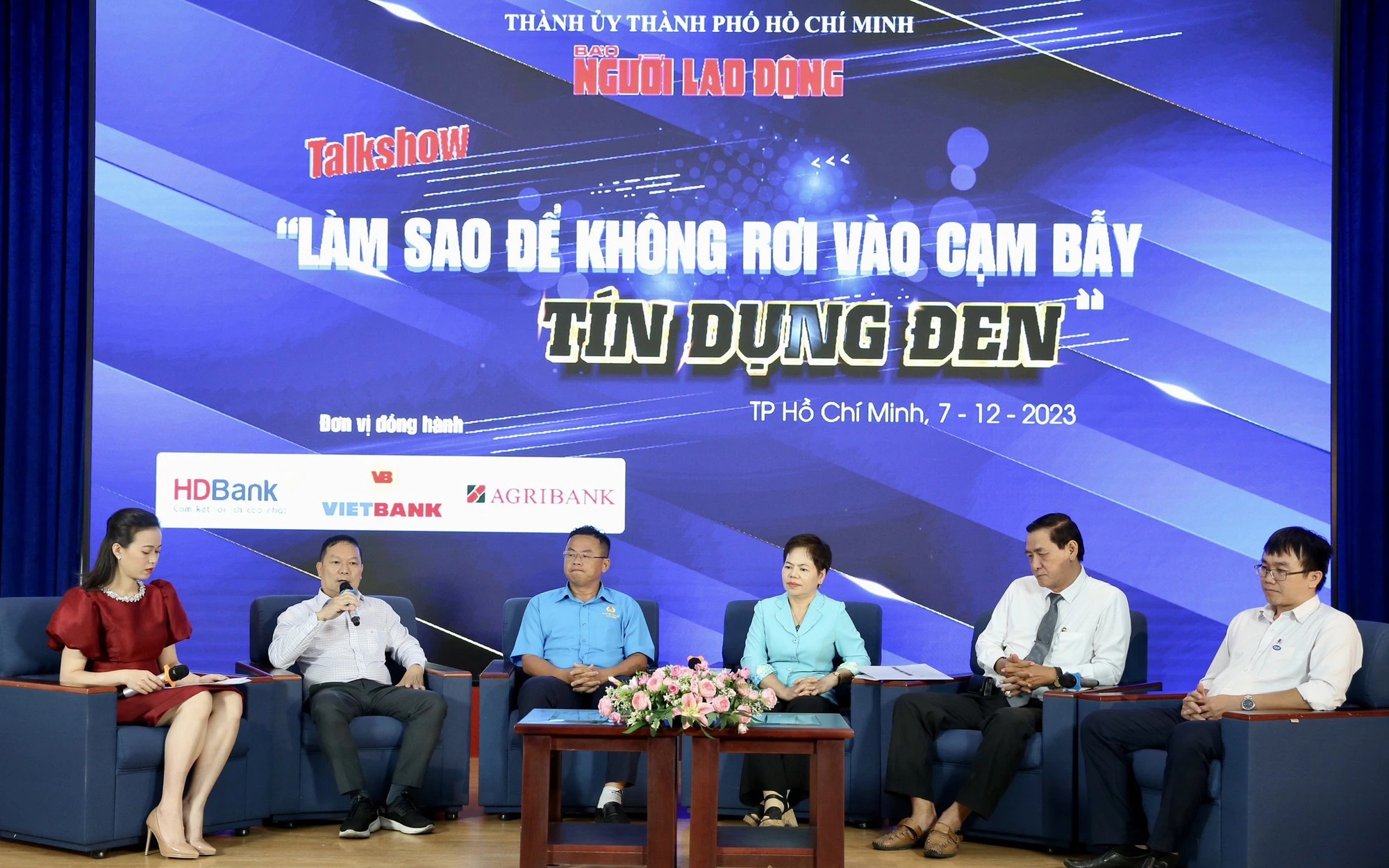 Nhiều cách nhận diện tín dụng đen để tránh rơi vào bẫy