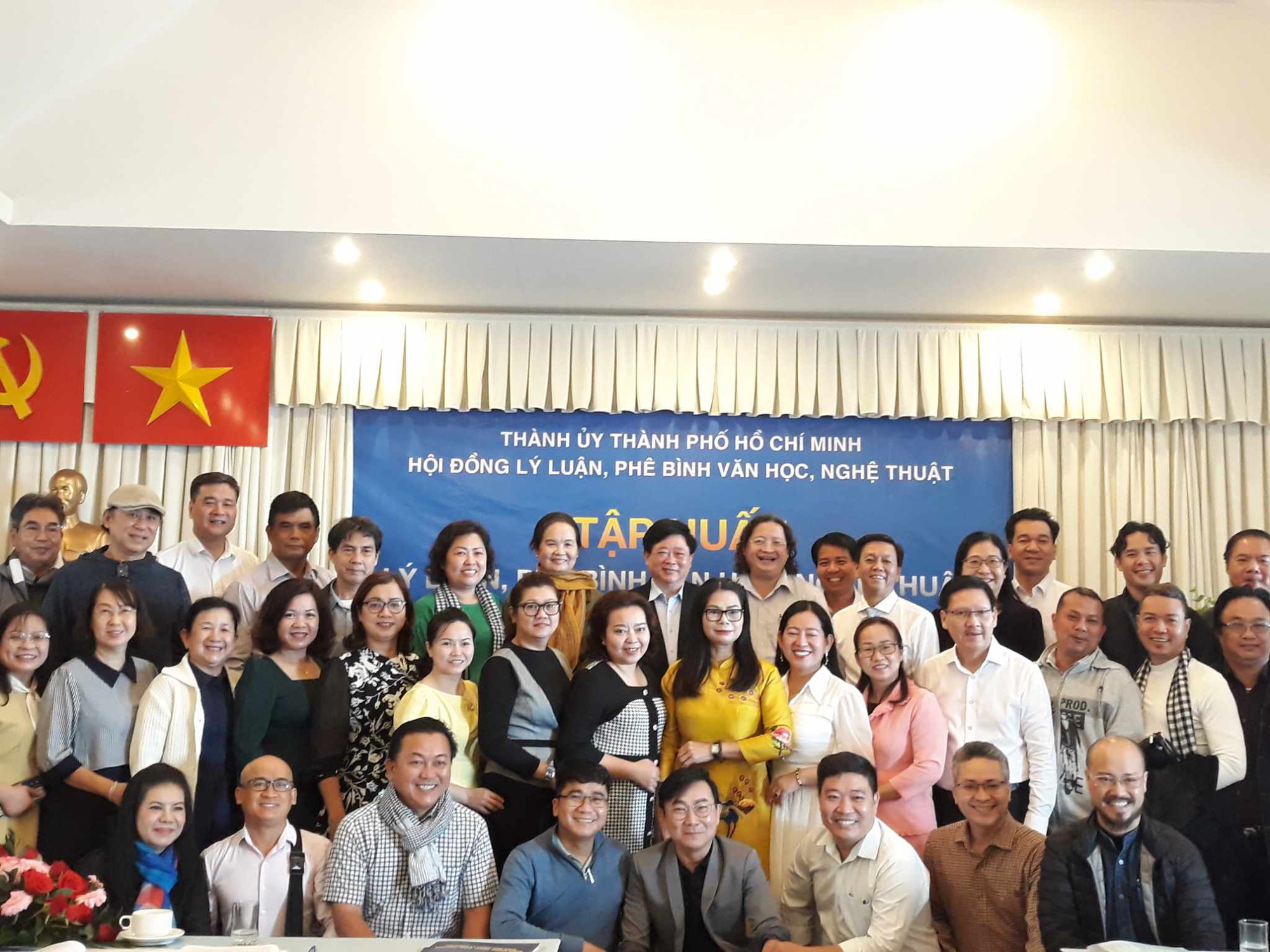 Thiết chế văn h&oacute;a đang vừa thừa, vừa thiếu!- Ảnh 4.