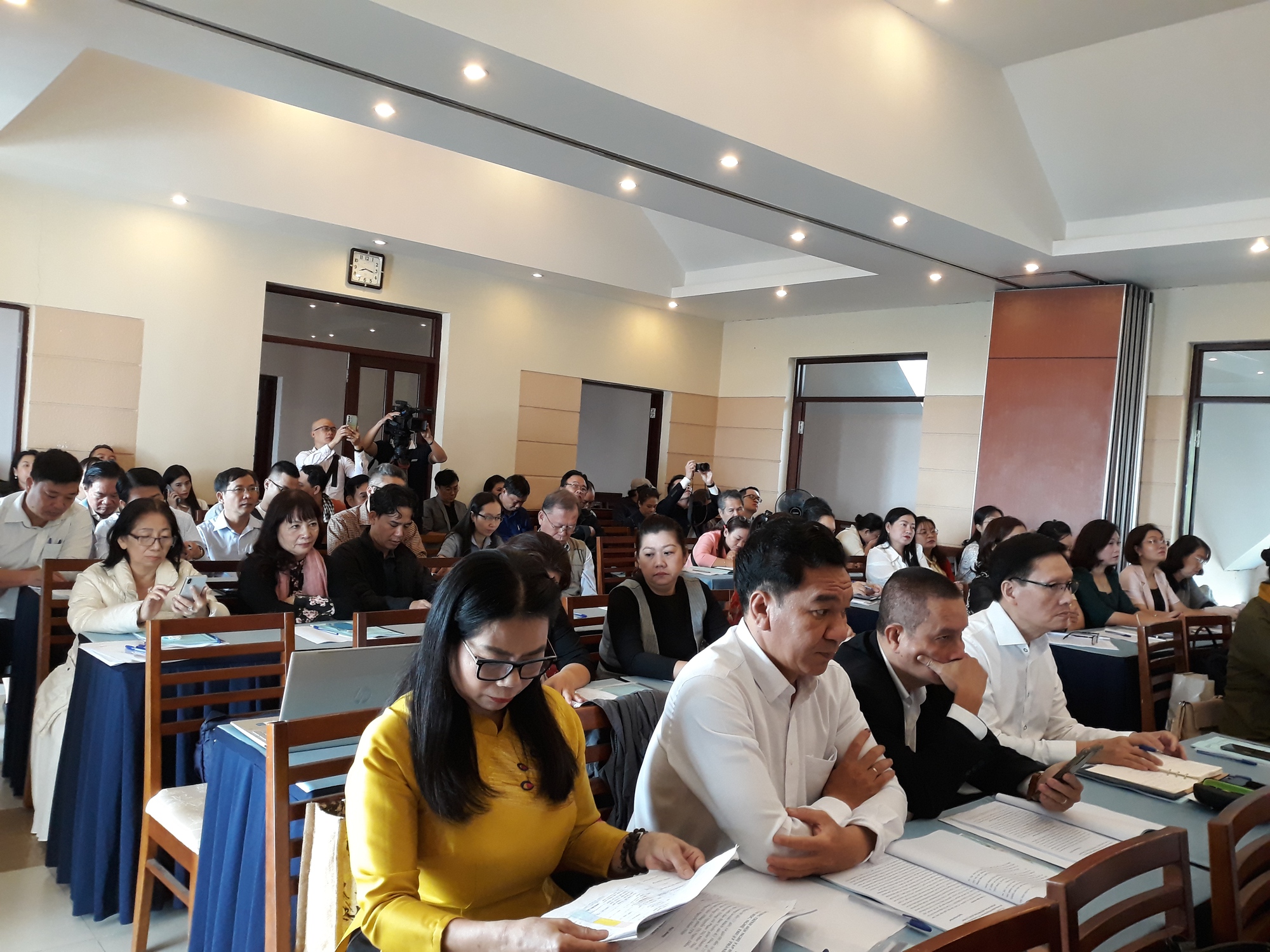 Thiết chế văn h&oacute;a đang vừa thừa, vừa thiếu!- Ảnh 2.