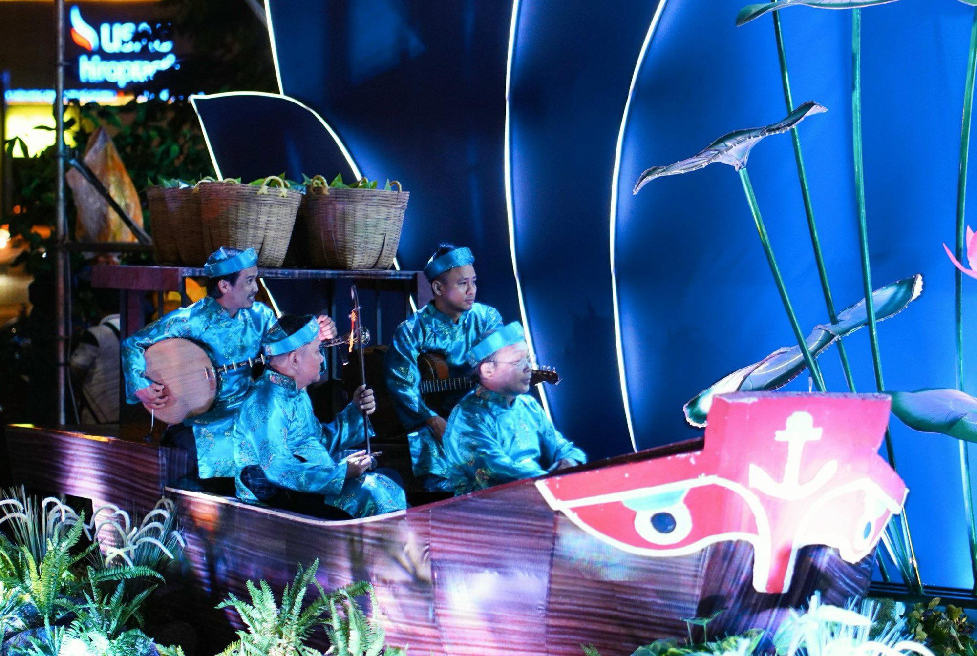 Đạo diễn Nguyễn Tấn Kiệt: Hun đ&uacute;c ngọn lửa y&ecirc;u mến Đờn ca t&agrave;i tử Nam Bộ- Ảnh 4.