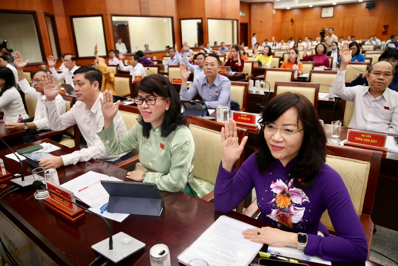 Những quyết s&aacute;ch th&uacute;c đẩy TP HCM ph&aacute;t triển- Ảnh 1.