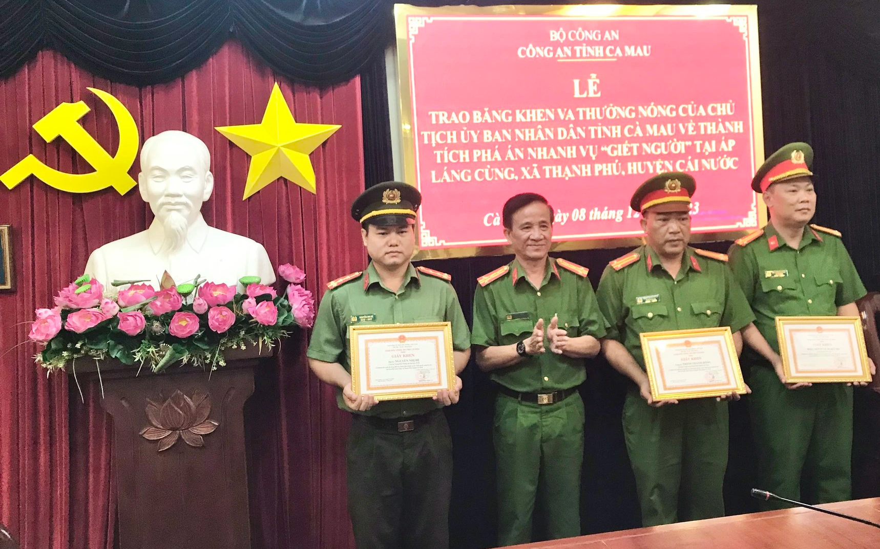 Vụ thảm &aacute;n ở C&agrave; Mau: Khen thưởng v&igrave; ph&aacute; &aacute;n nhanh - Ảnh 3.
