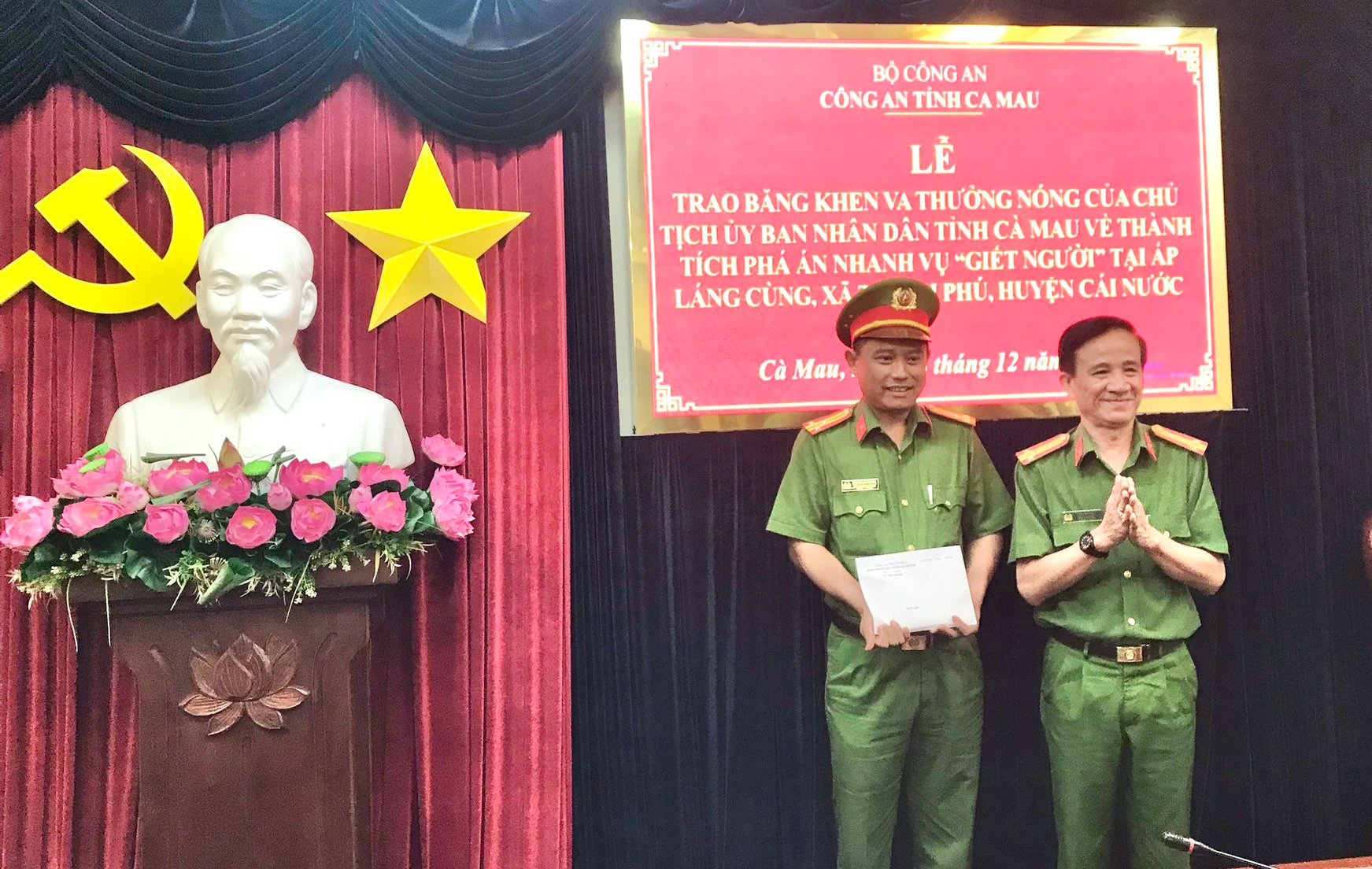 Vụ thảm &aacute;n ở C&agrave; Mau: Khen thưởng v&igrave; ph&aacute; &aacute;n nhanh - Ảnh 2.