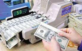 Giá USD tự do bất ngờ tăng mạnh