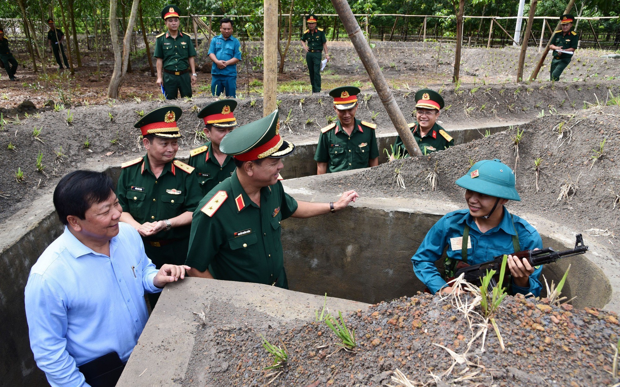 LLVT Quân khu 7 ngày càng vững mạnh
