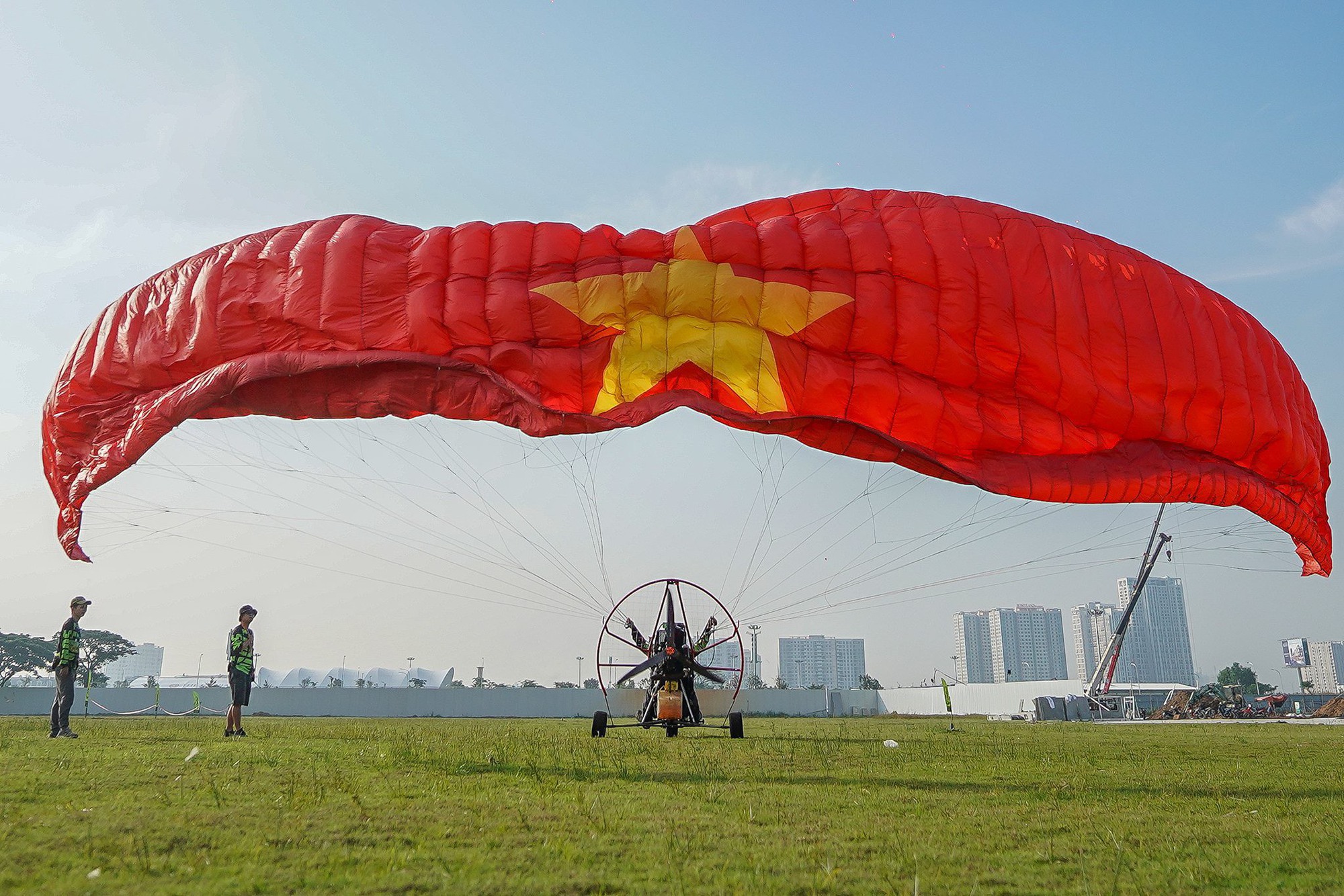 Hào hứng làm phi công tập sự- Ảnh 7.