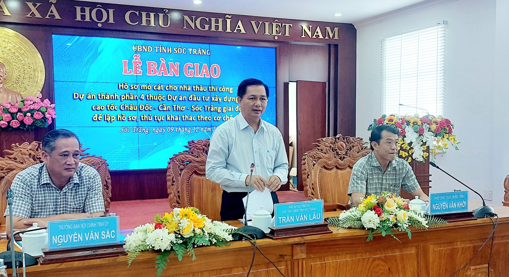 Chủ tịch UBND tỉnh S&oacute;c Trăng chỉ đạo "n&oacute;ng" li&ecirc;n quan 5 mỏ c&aacute;t- Ảnh 3.