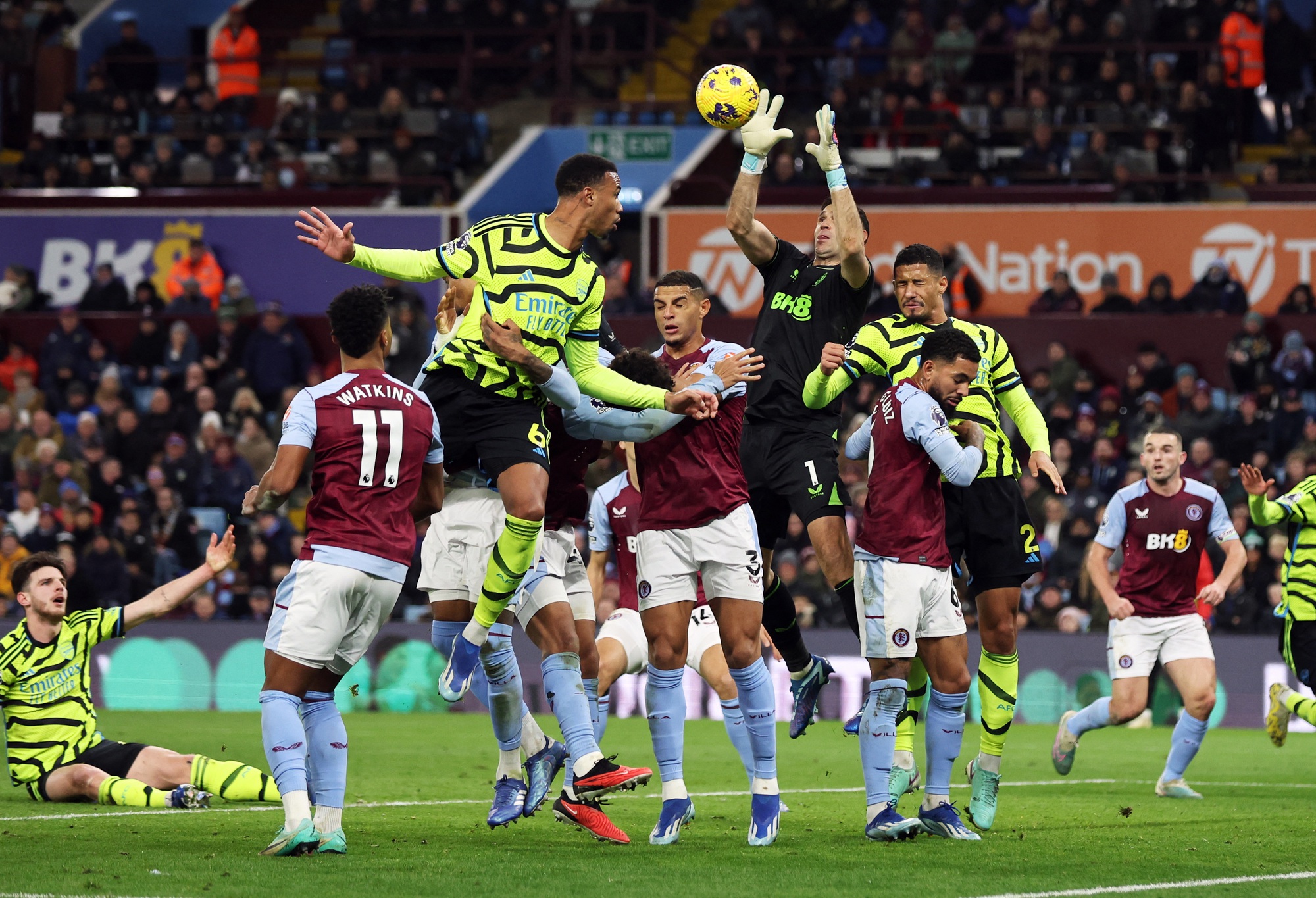Thua sốc Aston Villa, Arsenal mất ng&ocirc;i đầu Ngoại hạng Anh- Ảnh 4.