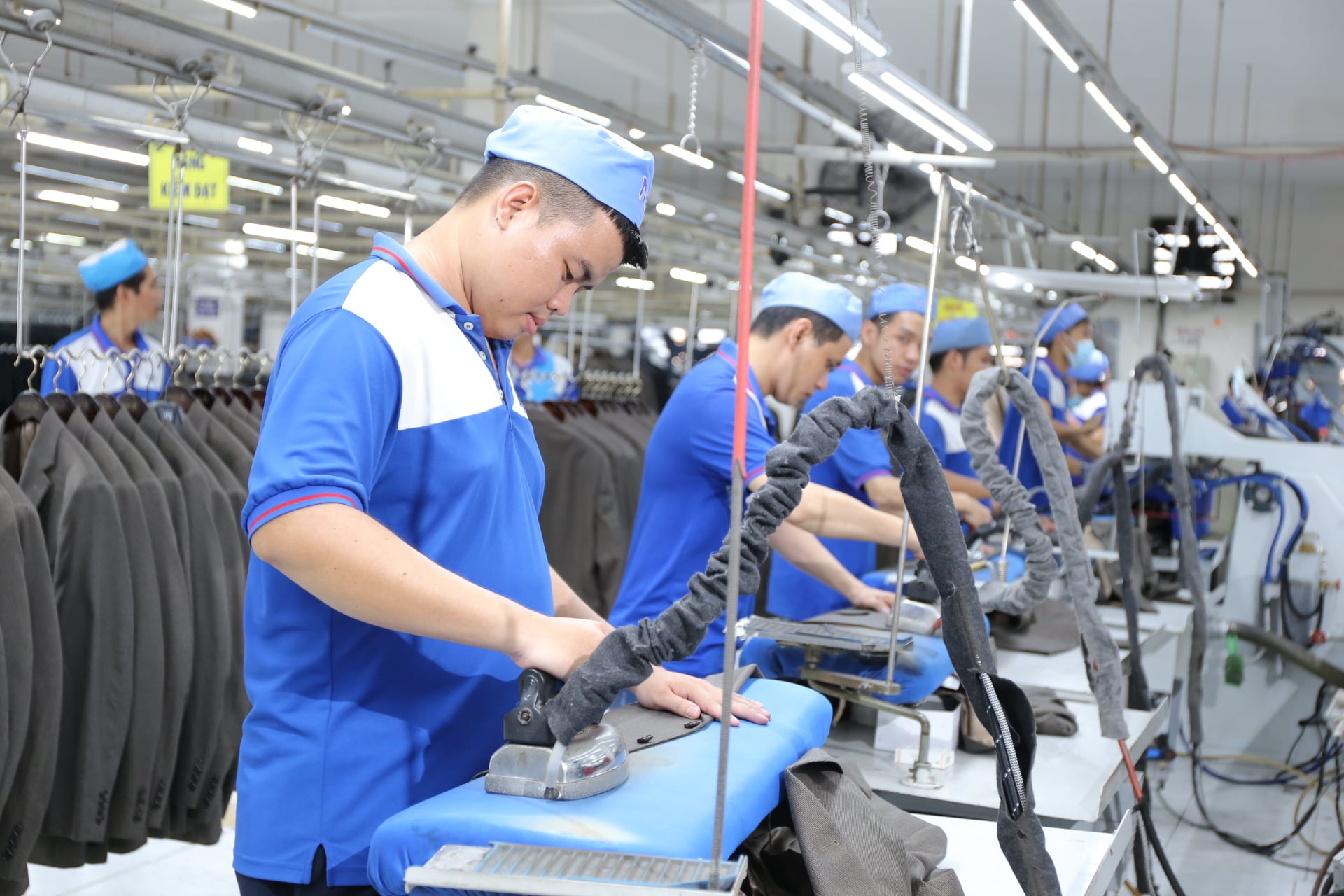 2 lợi &iacute;ch nếu lấy trợ cấp thất nghiệp trước khi nhận lương hưu- Ảnh 1.
