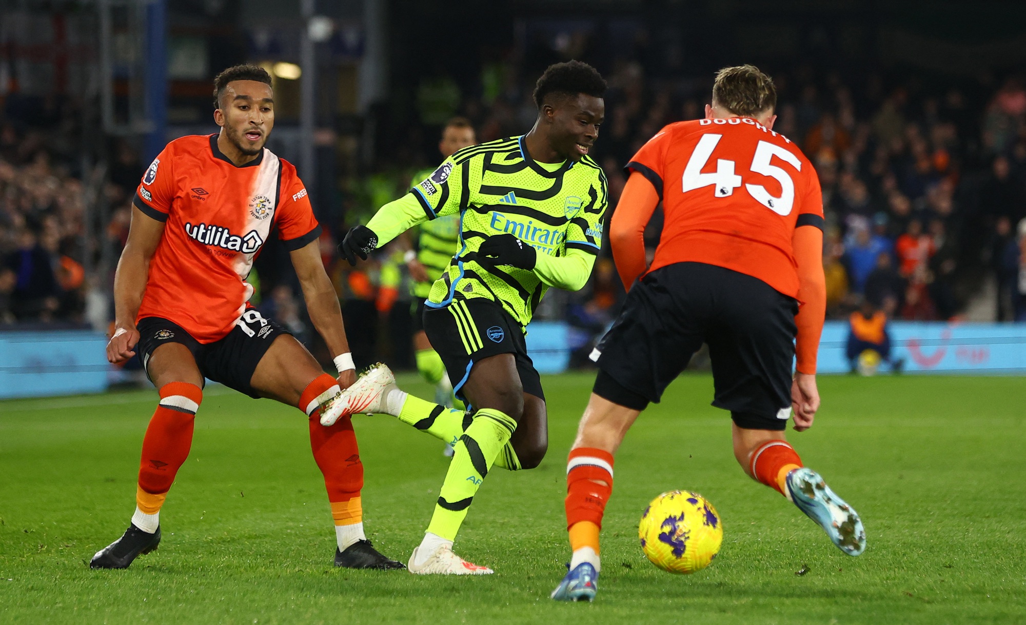 Thua sốc Aston Villa, Arsenal mất ng&ocirc;i đầu Ngoại hạng Anh- Ảnh 2.