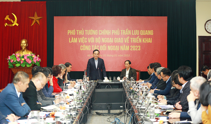 Ph&oacute; Thủ tướng Trần Lưu Quang l&agrave;m việc với Bộ Ngoại giao - Ảnh 1.