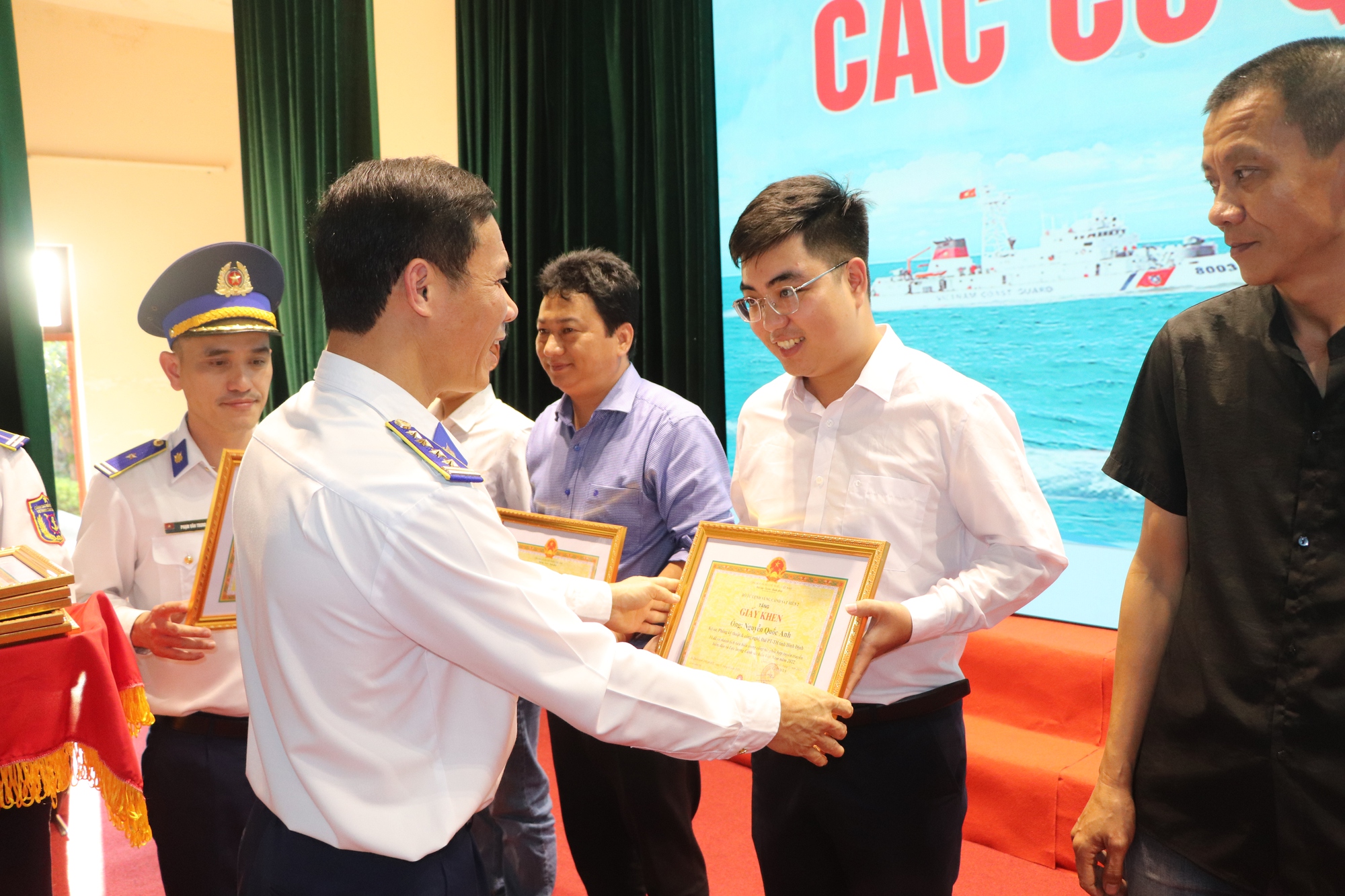 Bộ Tư lệnh Vùng Cảnh sát biển 2 thực hiện có hiệu quả công tác phối hợp tuyên truyền - Ảnh 4.