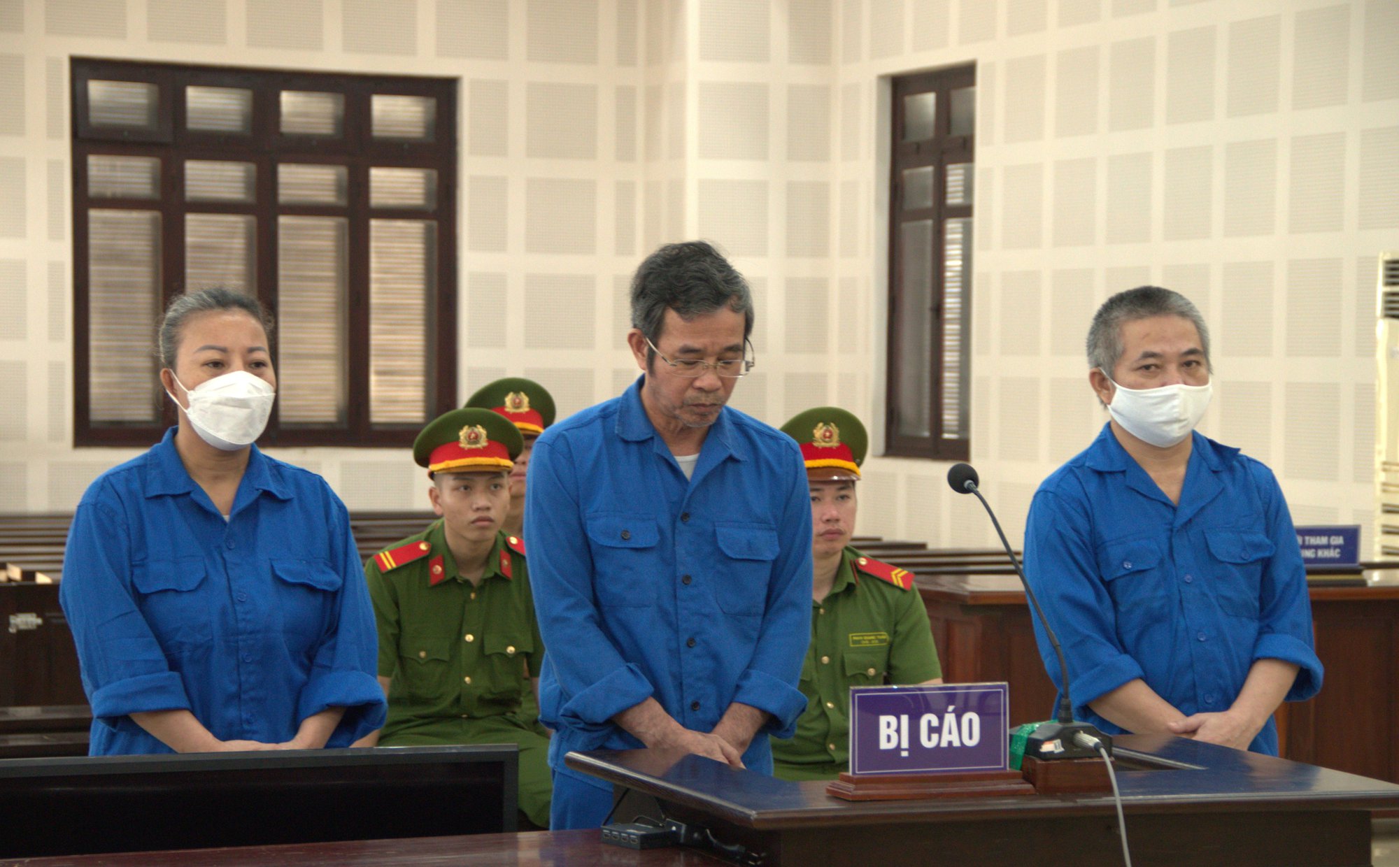 To&agrave; trả hồ sơ vụ cựu Chủ tịch quận ở Đ&agrave; Nẵng nhận hối lộ 500 triệu đồng - Ảnh 1.