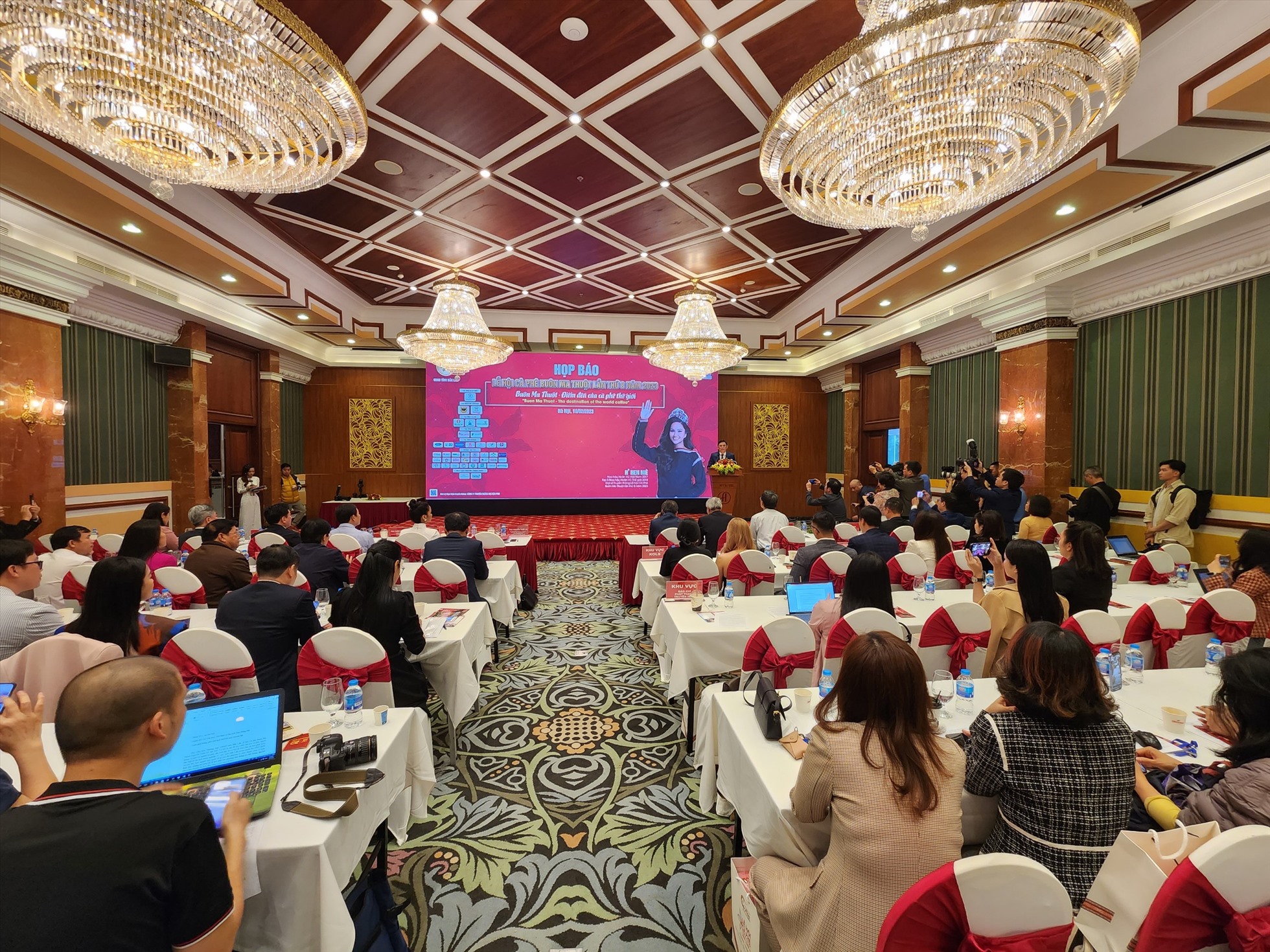 Lễ hội cà phê Buôn Ma Thuột lần thứ 8 có quy mô lớn nhất từ trước đến nay - Ảnh 1.