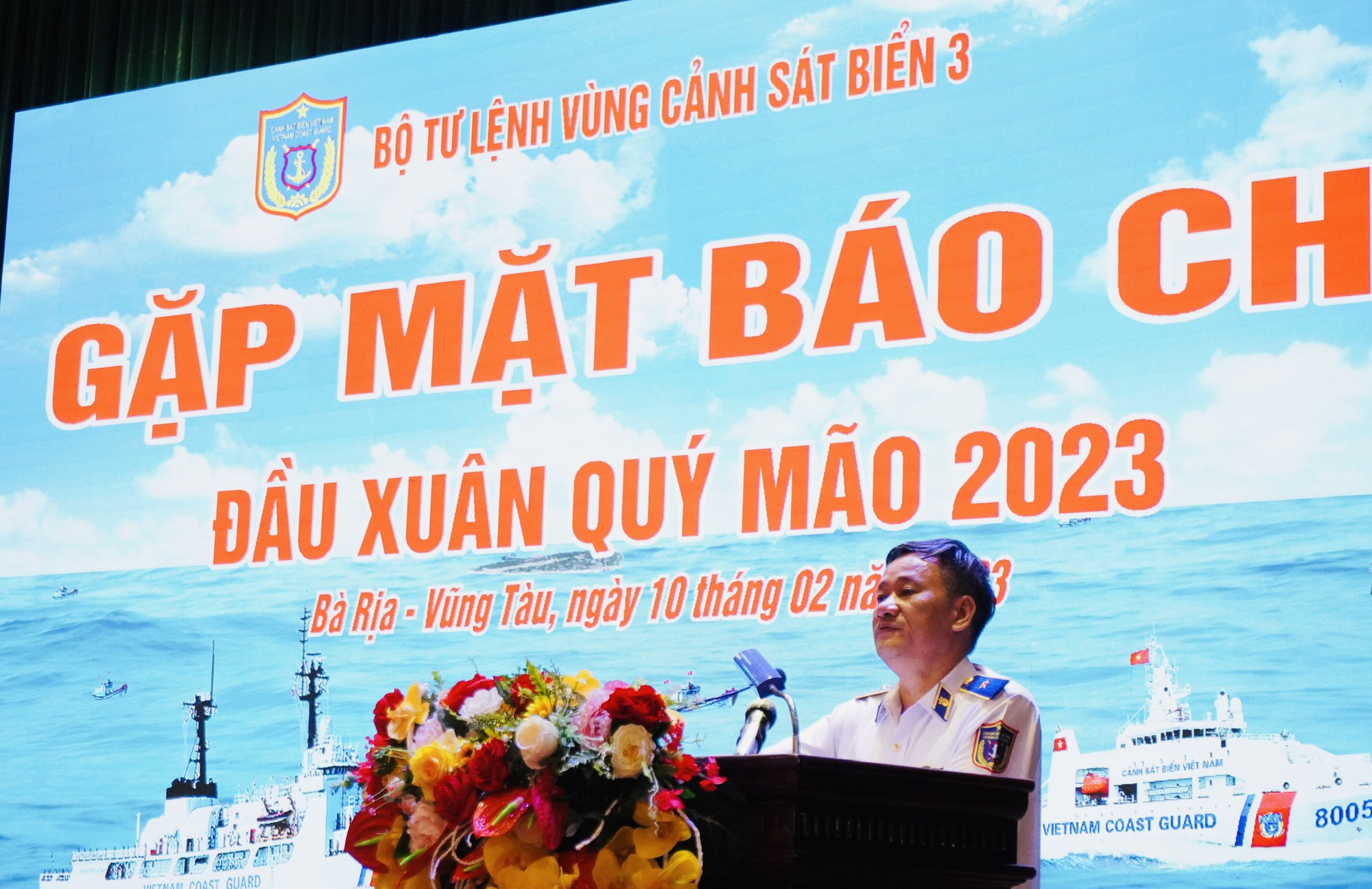 Cảnh sát biển tri ân người làm báo - Ảnh 2.