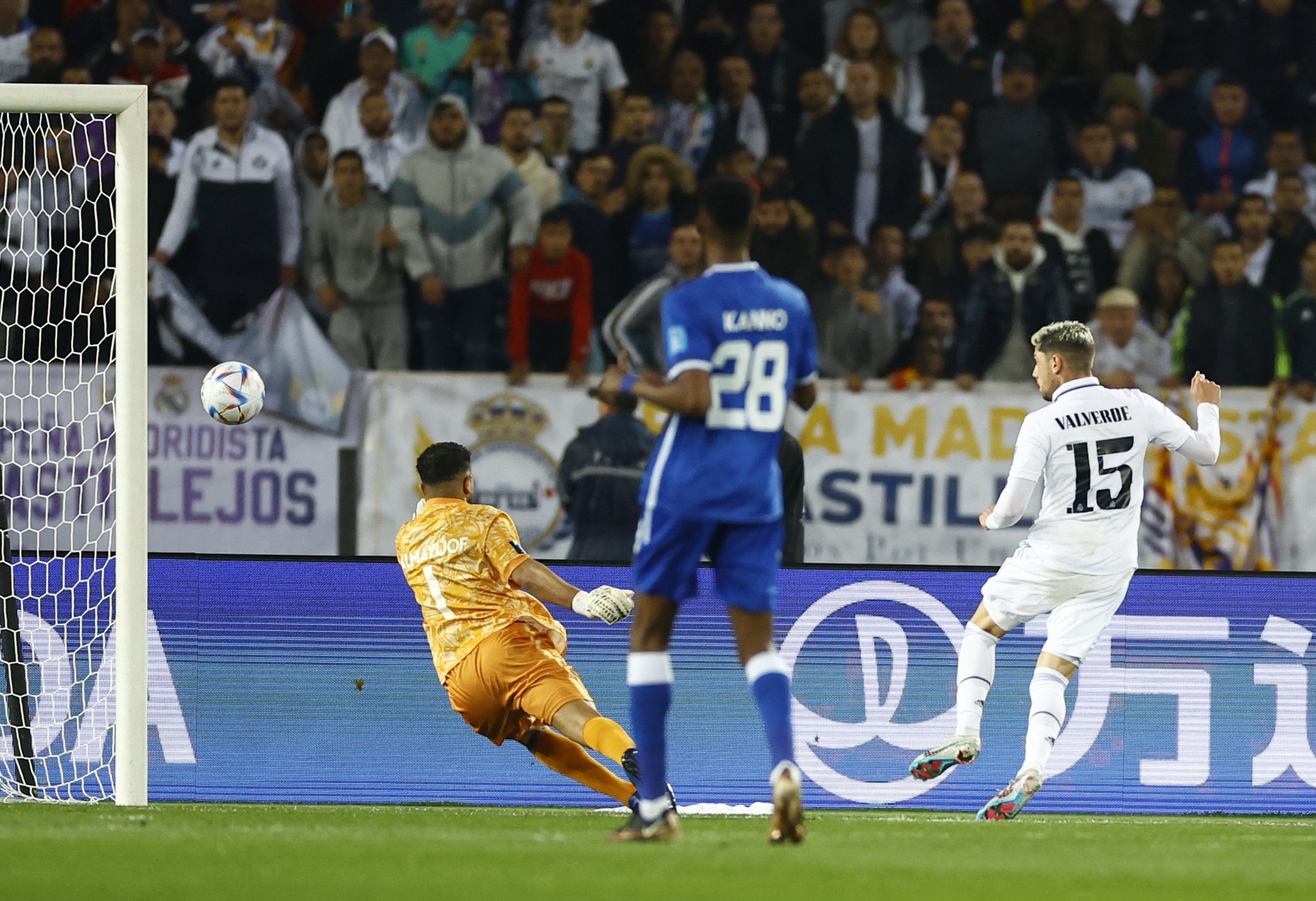 Rượt đuổi 8 bàn với Al Hilal, Real Madrid vô địch FIFA Club World Cup lần thứ 5 - Ảnh 2.
