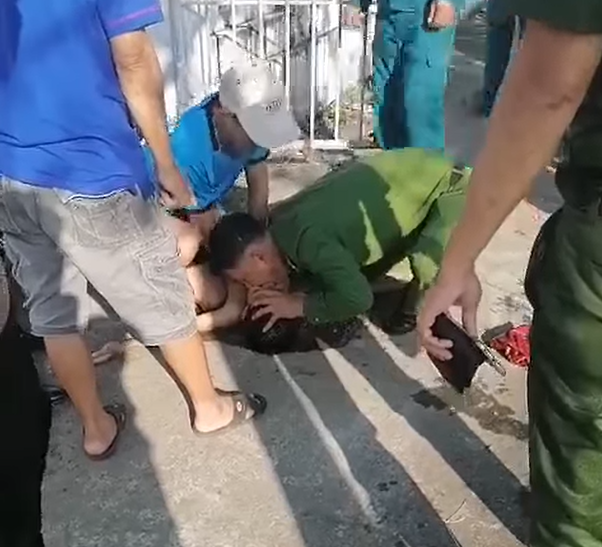 Đại úy công an kể lại giây phút cứu em bé 12 tuổi từ hồ sâu