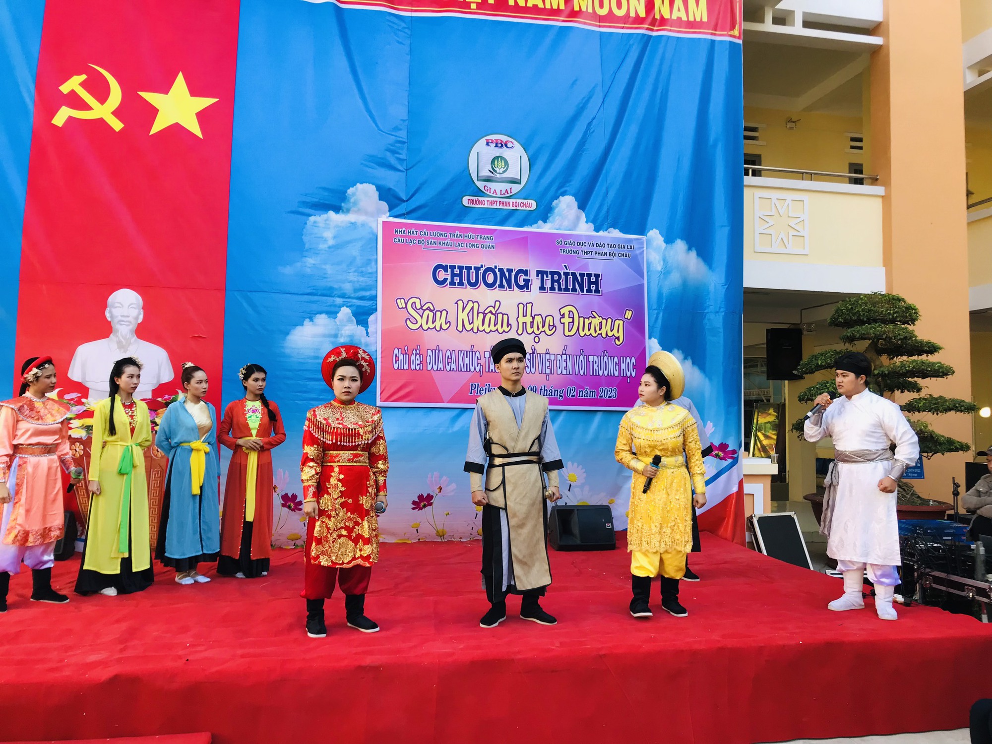 S&acirc;n khấu học đường đi Gia Lai - Ảnh 2.