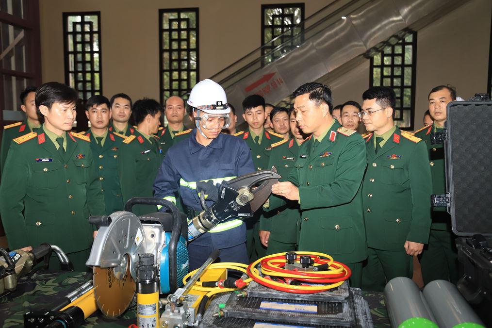 H&agrave;nh trang đặc biệt đo&agrave;n cứu trợ Qu&acirc;n đội Việt Nam mang tới Thổ Nhĩ Kỳ - Ảnh 3.