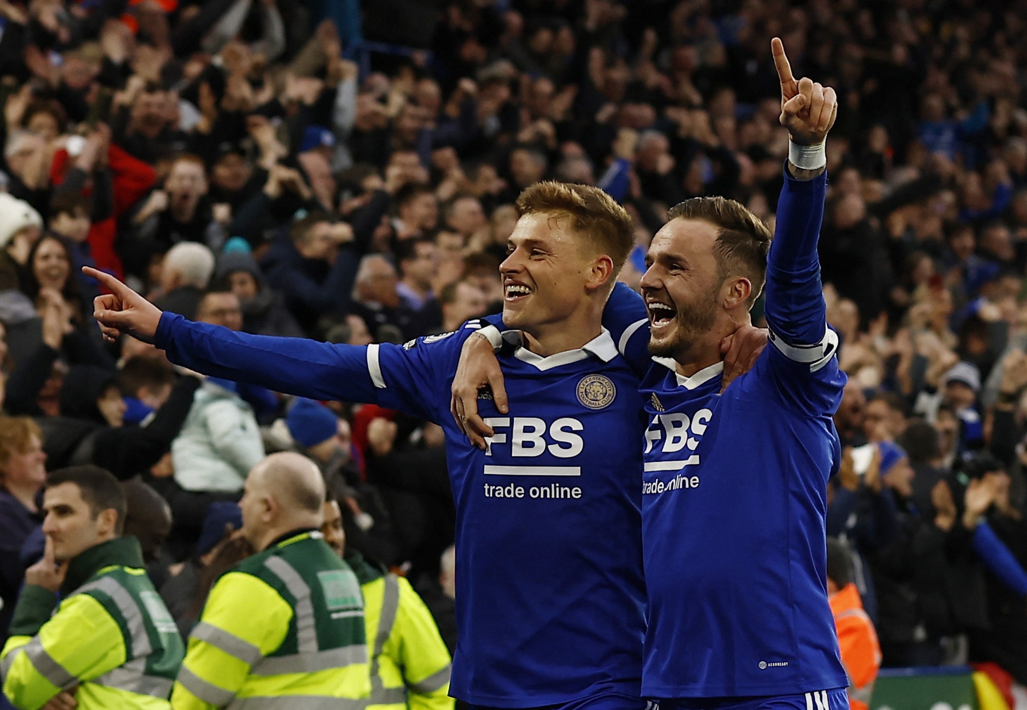 Arsenal, Chelsea bị cầm h&ograve;a, Tottenham thua tan t&aacute;c ở giải Ngoại hạng Anh - Ảnh 6.