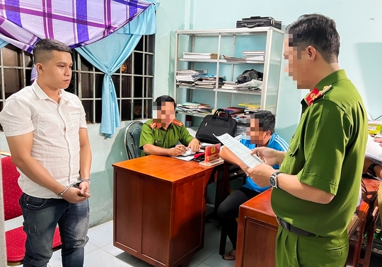 Thanh ni&ecirc;n trả gi&aacute; đắt v&igrave; quan hệ với b&eacute; g&aacute;i 13 tuổi - Ảnh 1.