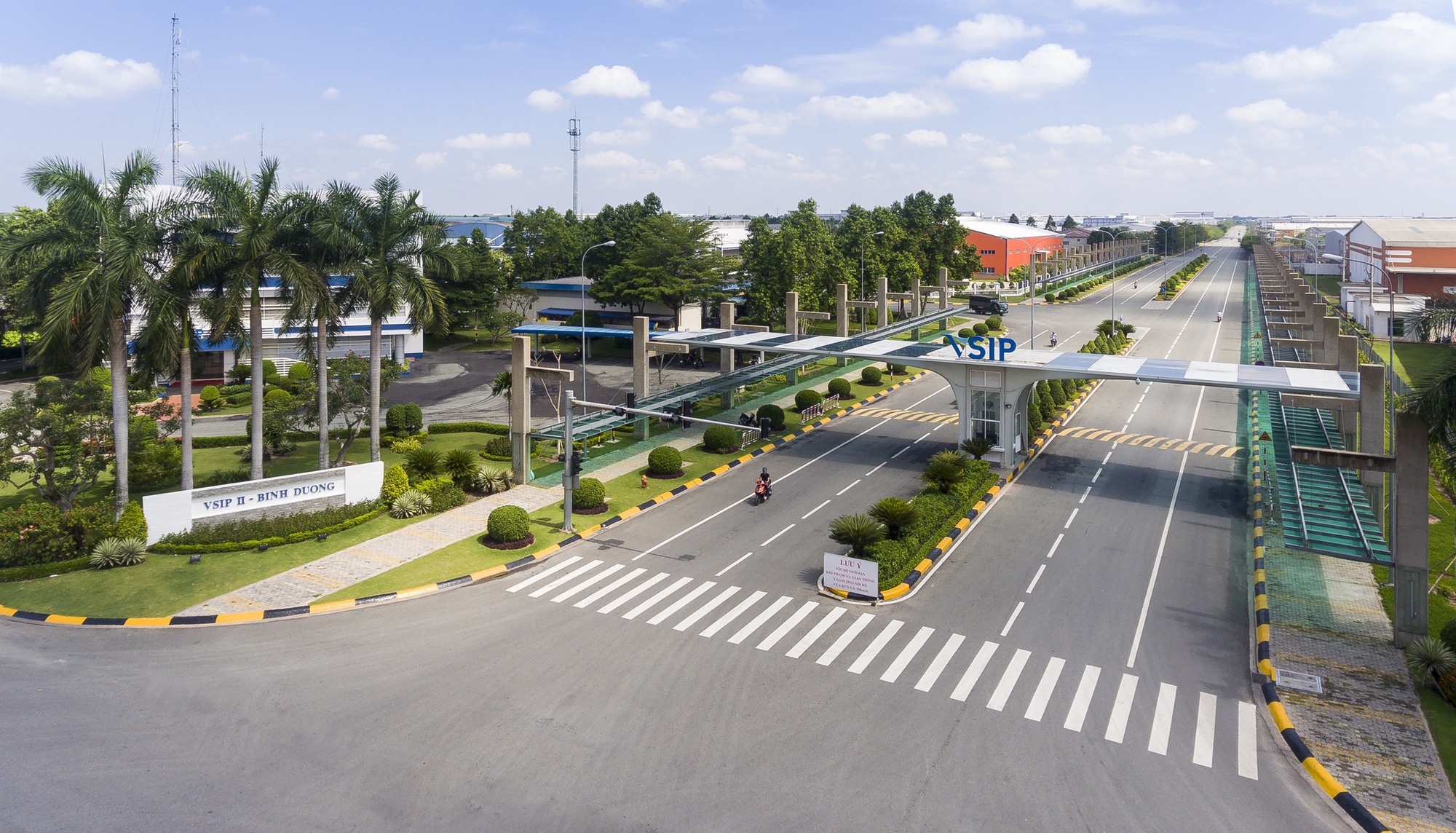 Vốn ngoại và nội "chảy mạnh" vào Bình Dương