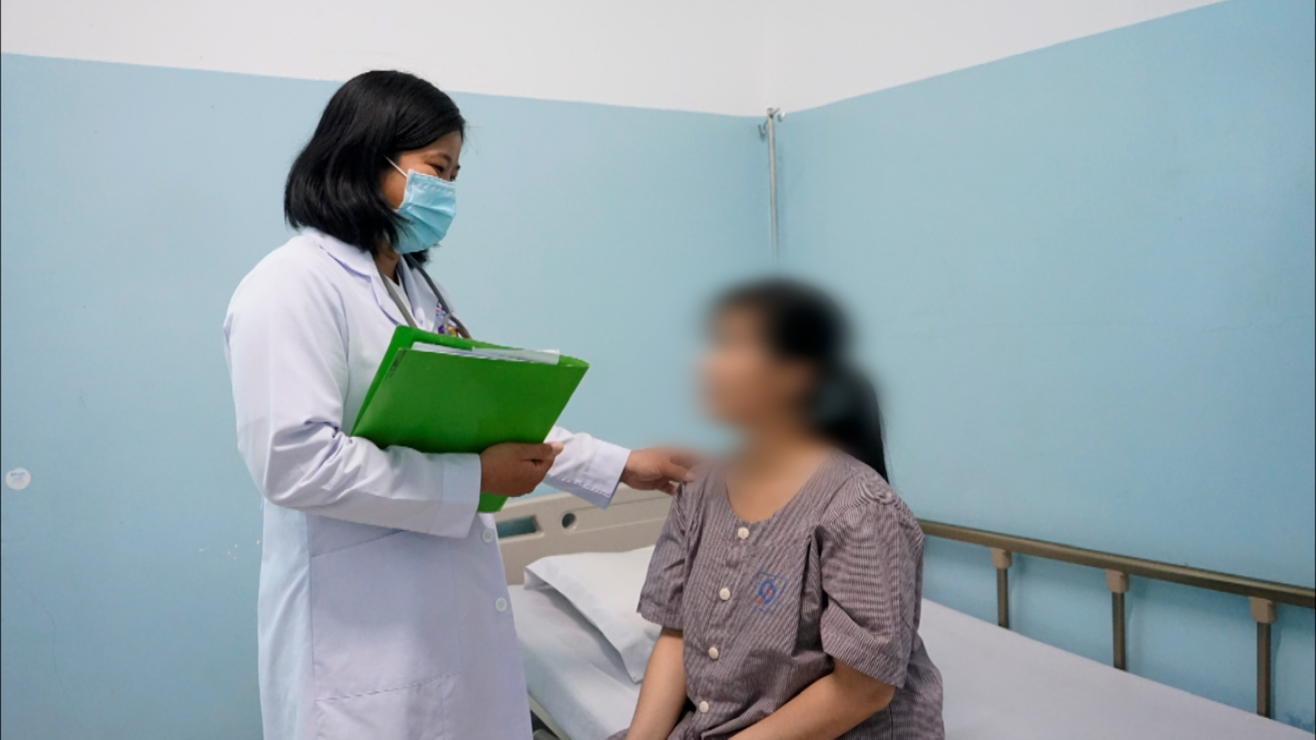 Kịch tính ca bệnh vỡ thai kèm mắc thêm sốt xuất huyết