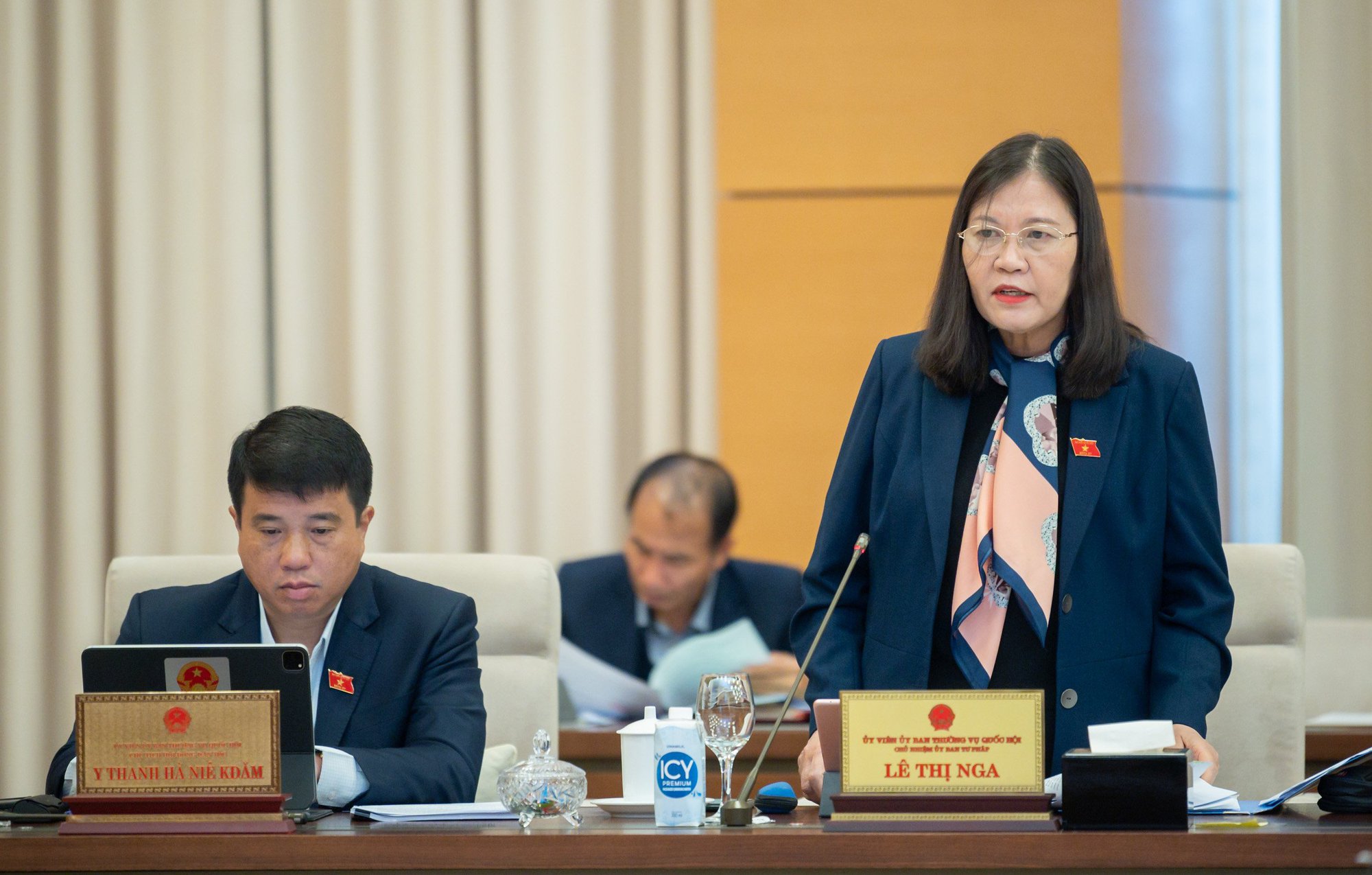 Nhiều &yacute; kiến kh&ocirc;ng đồng &yacute; bỏ tổ chức khỏi kh&aacute;i niệm người ti&ecirc;u d&ugrave;ng - Ảnh 3.