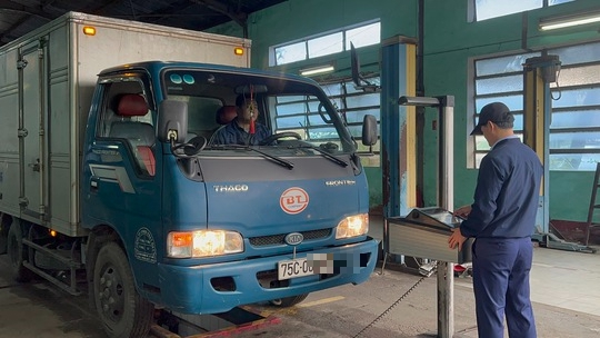Trước khi bị khám xét, Giám đốc Trung tâm đăng kiểm xe ở Thừa Thiên – Huế nói gì? - Ảnh 2.