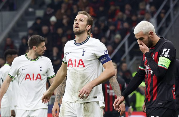 Tottenham trắng tay, AC Milan giành 3 điểm tại San Siro