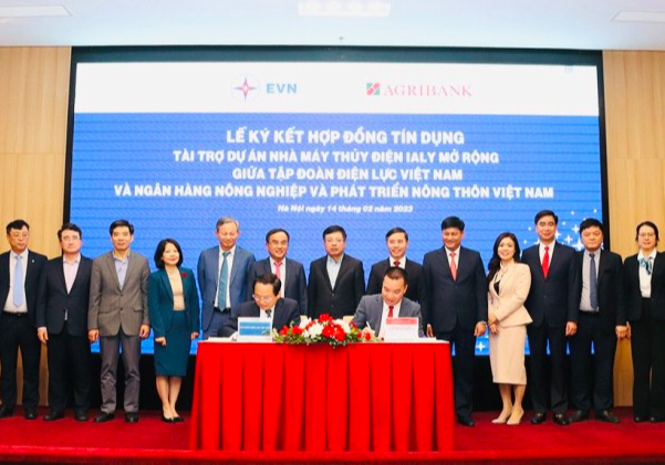 Agribank và EVN ký hợp đồng tín dụng cho dự án Nhà máy Thủy điện Ialy mở rộng