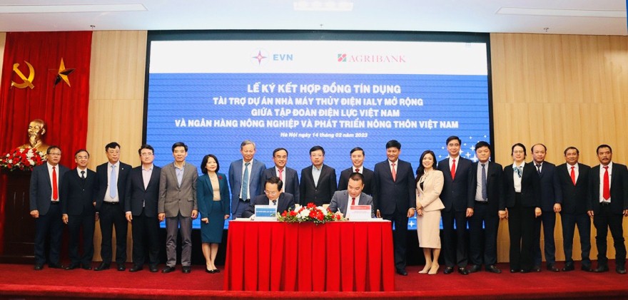 Agribank v&agrave; EVN k&yacute; hợp đồng t&iacute;n dụng cho dự &aacute;n Nh&agrave; m&aacute;y Thủy điện Ialy mở rộng - Ảnh 1.