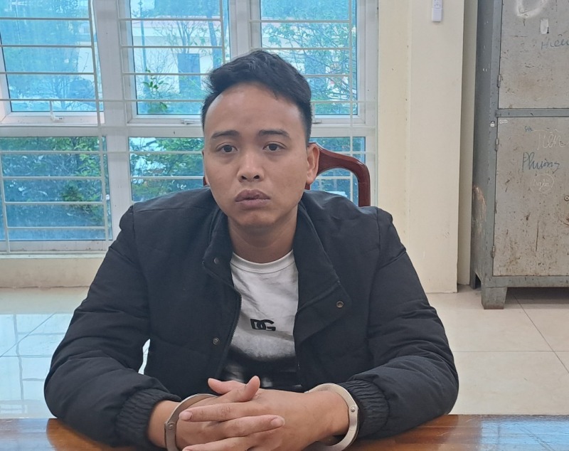 Mượn xe m&aacute;y SH của mẹ vợ v&agrave; xe &ocirc;t&ocirc; của anh vợ, mang s&uacute;ng đi cướp - Ảnh 1.