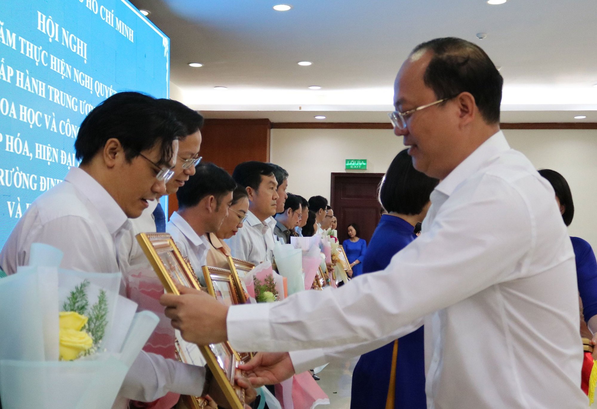 Khoa học - công nghệ tạo động lực phát triển - Ảnh 1.
