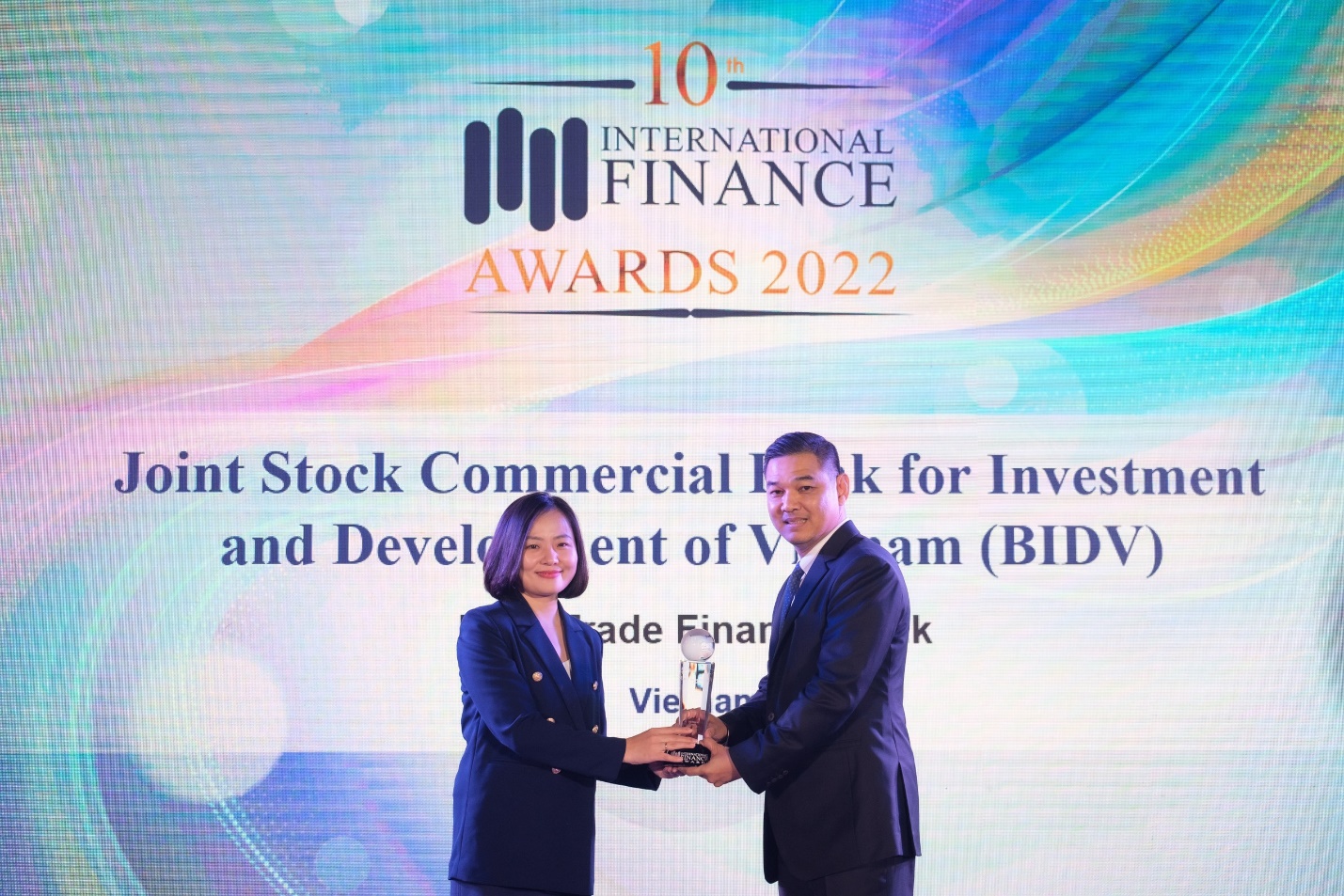 IFM vinh danh BIDV