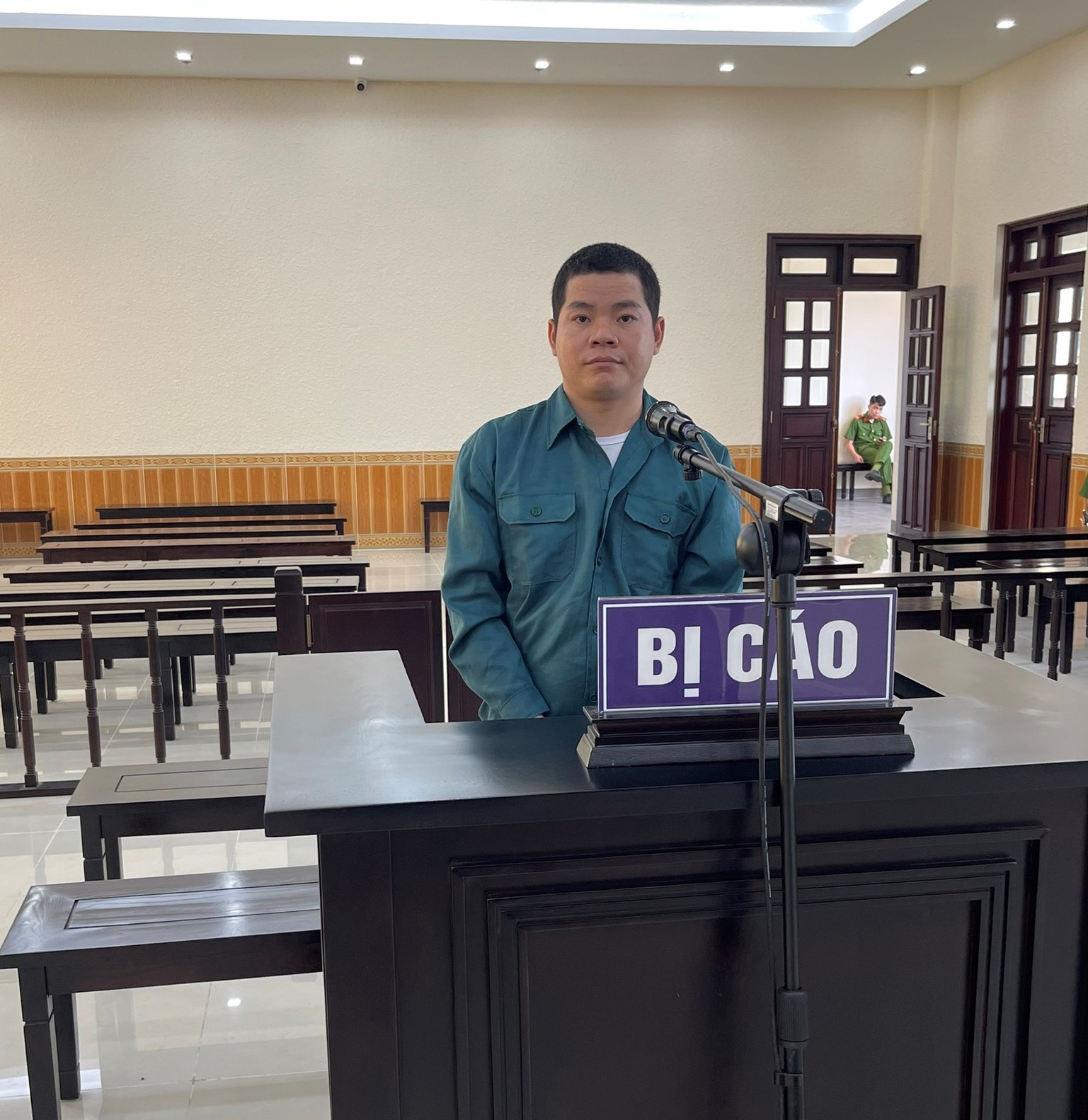 Thuê ôtô tự lái rồi mang thế chấp, lãnh 12 năm tù