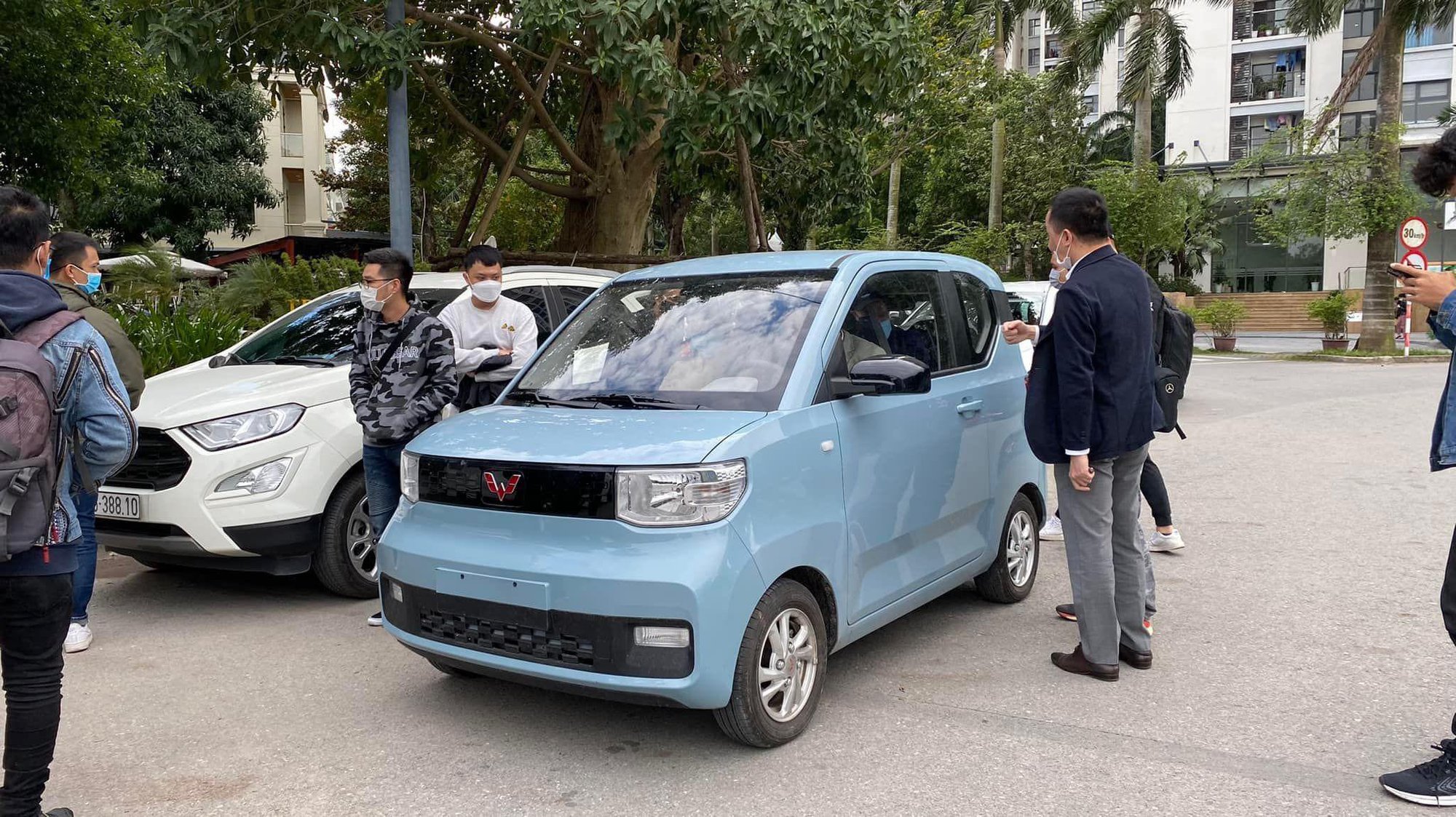 &Ocirc;t&ocirc; điện gi&aacute; hơn 100 triệu đồng của Trung Quốc sắp b&aacute;n tại Việt Nam - Ảnh 4.