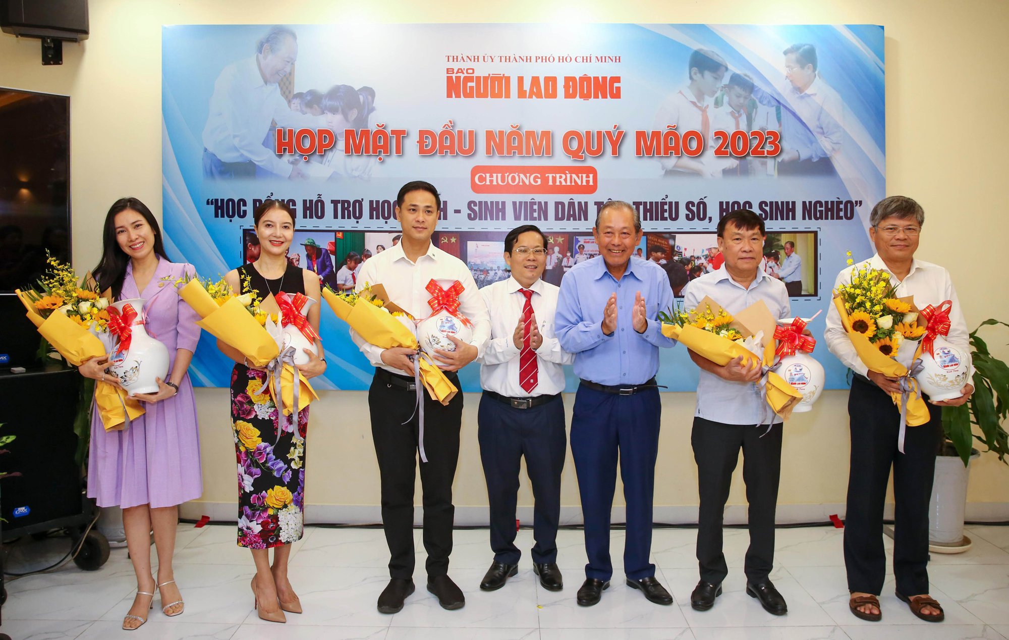Hơn 2,6 tỉ đồng đ&oacute;ng g&oacute;p cho chương tr&igrave;nh Học bổng hỗ trợ học sinh- sinh vi&ecirc;n d&acirc;n tộc thiểu số, học sinh ngh&egrave;o - Ảnh 3.