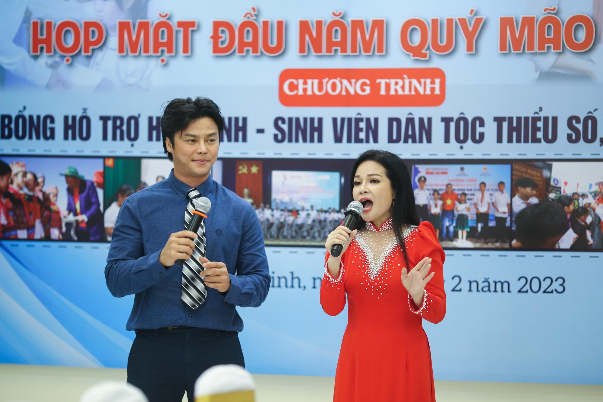 Hơn 2,6 tỉ đồng đ&oacute;ng g&oacute;p cho chương tr&igrave;nh Học bổng hỗ trợ học sinh- sinh vi&ecirc;n d&acirc;n tộc thiểu số, học sinh ngh&egrave;o - Ảnh 8.