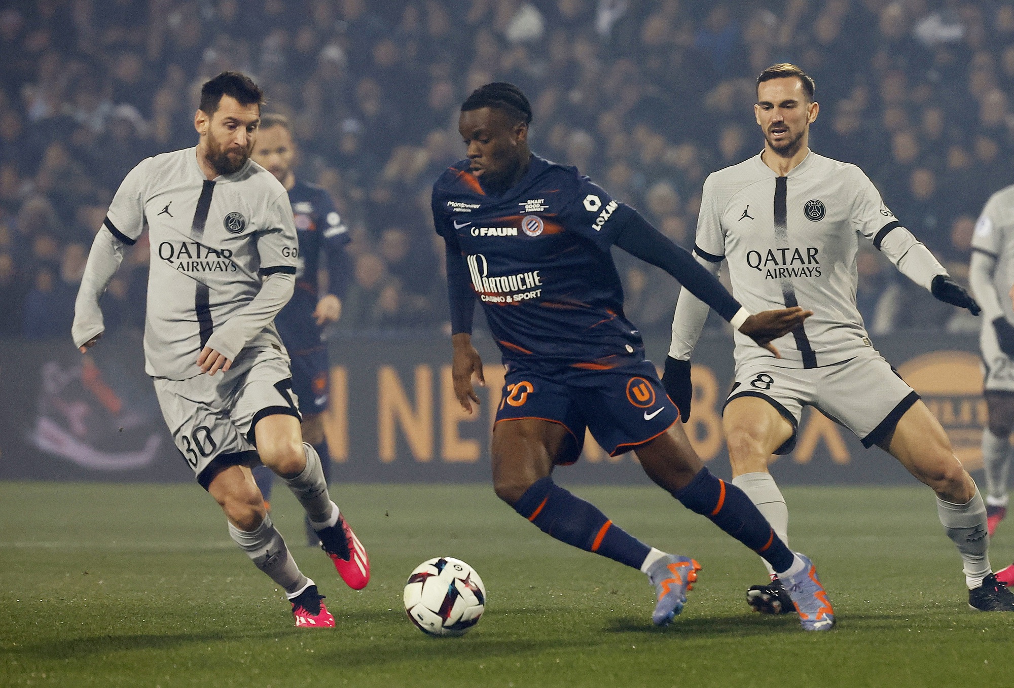 Mbappe nhạt nh&ograve;a, Messi lập c&ocirc;ng gi&uacute;p PSG vượt kh&oacute; - Ảnh 1.